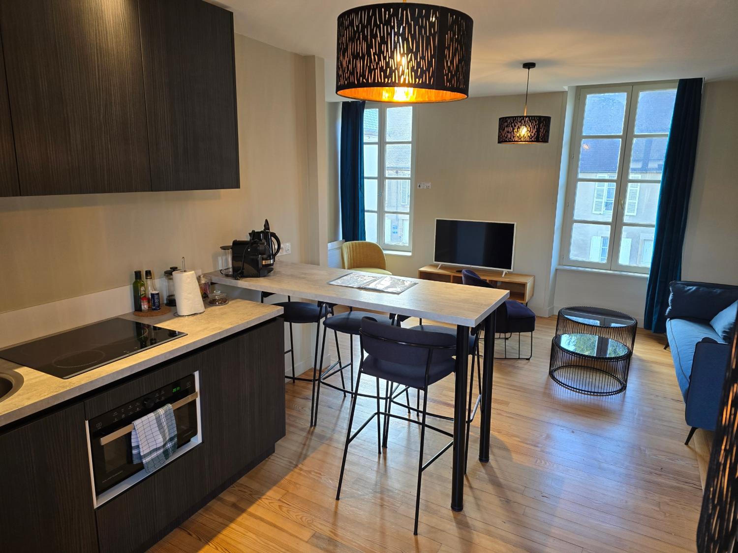 Au Loup Historic Apartments, photo 43
