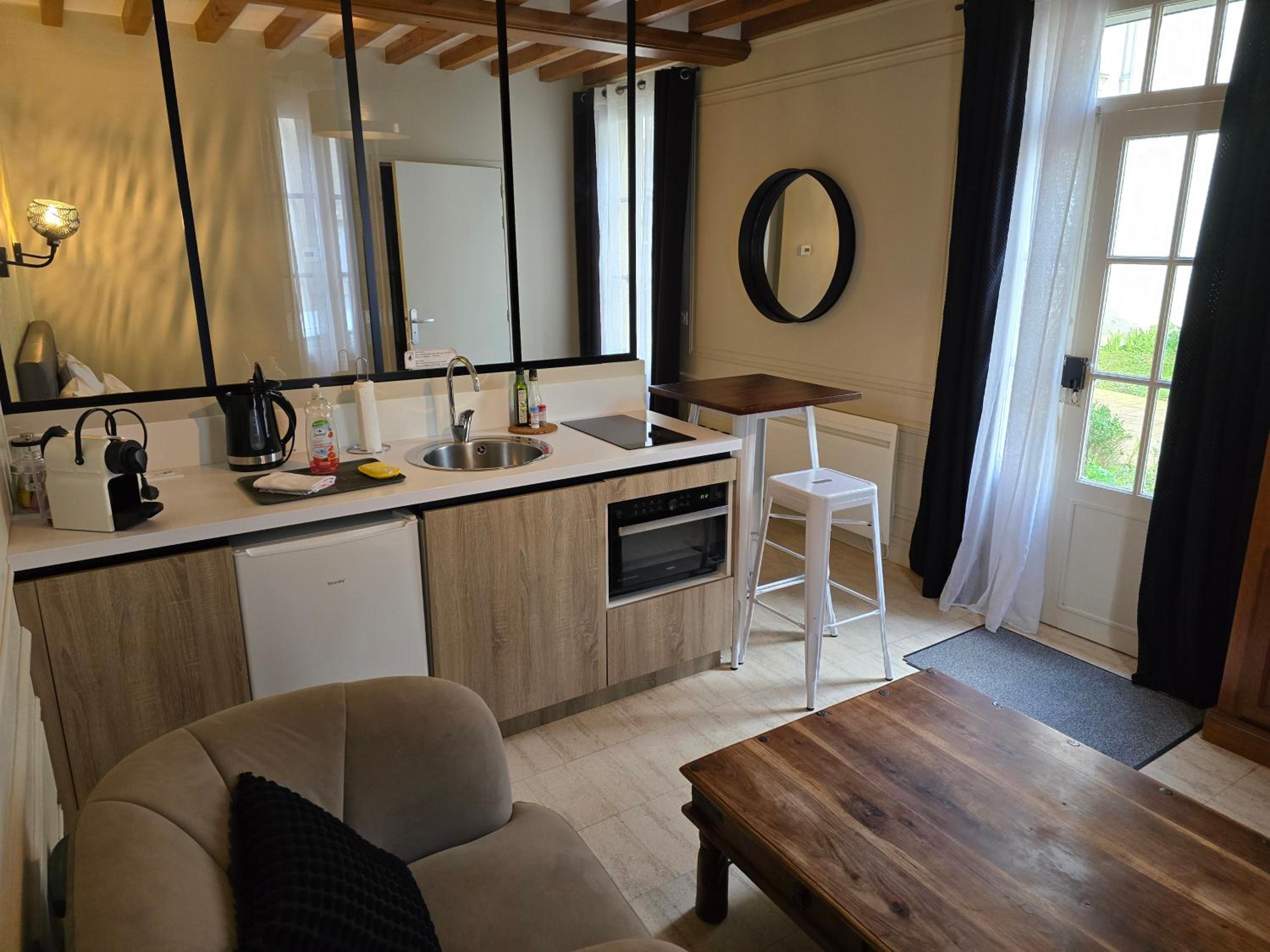 Au Loup Historic Apartments, photo 44