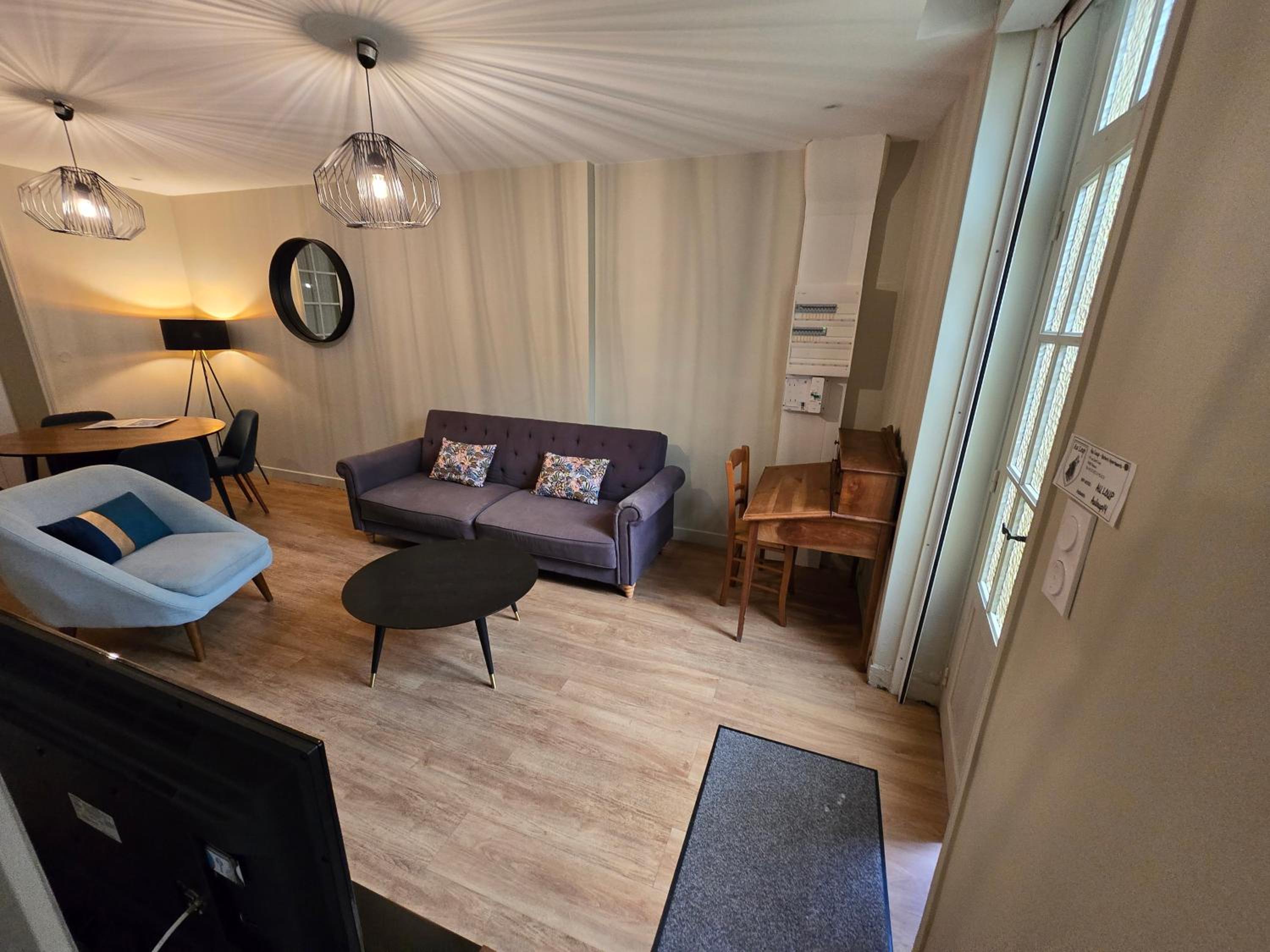Au Loup Historic Apartments, photo 20