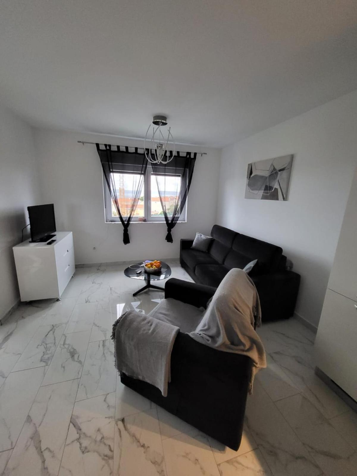 APARTMAN MILA