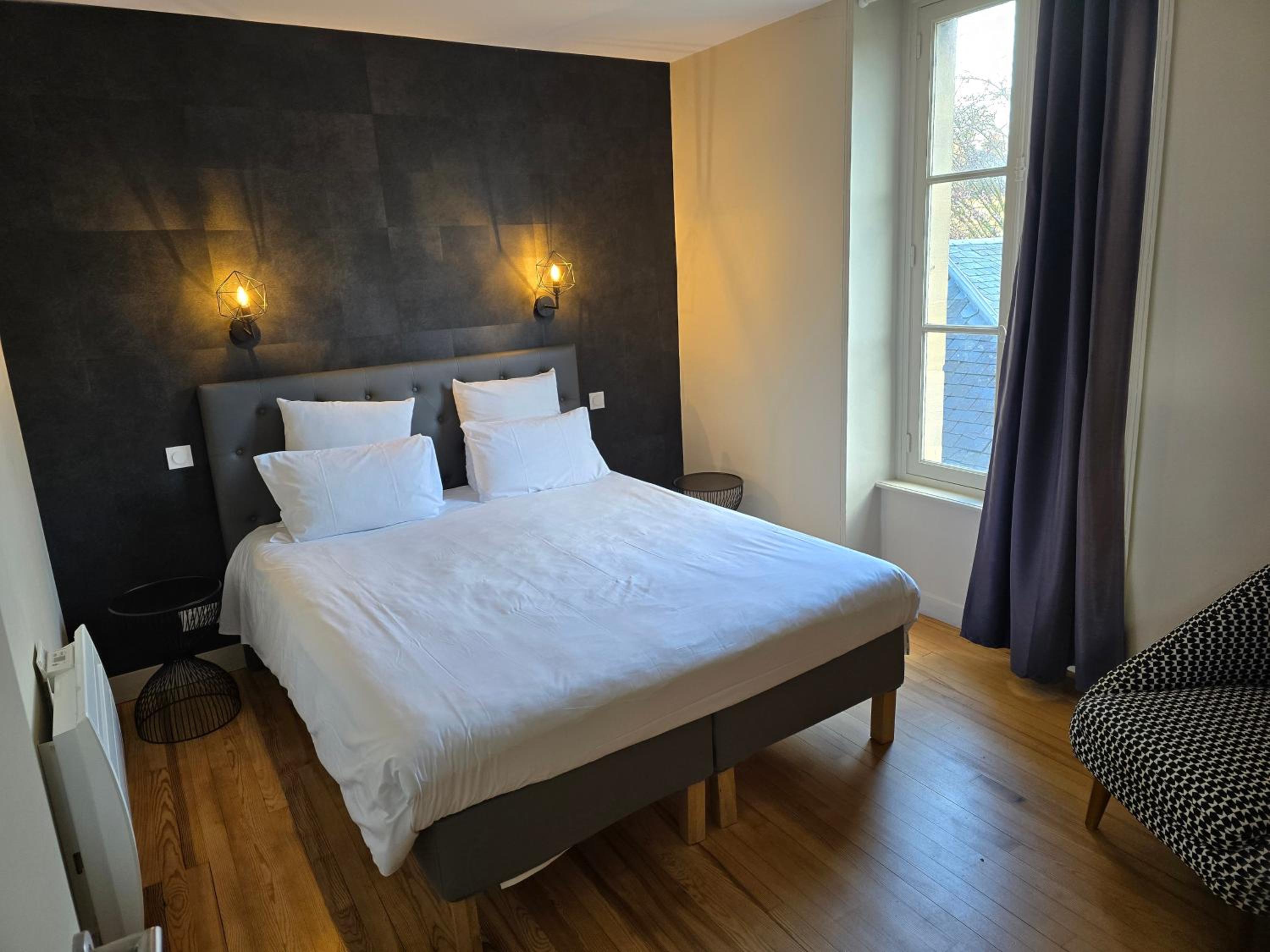 Au Loup Historic Apartments, photo 45