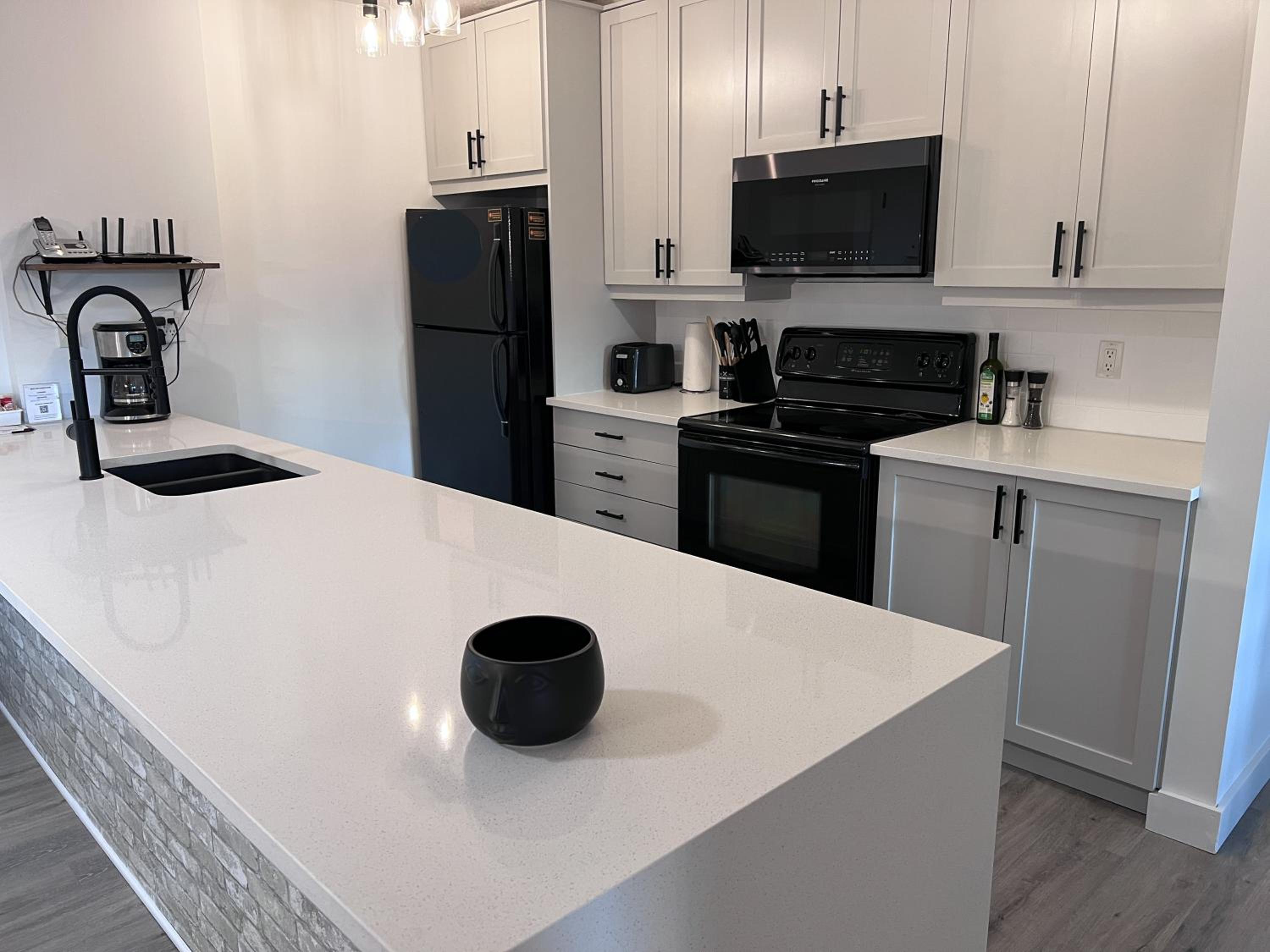 Silver Rock Condominiums by Fernie Central Reservations
