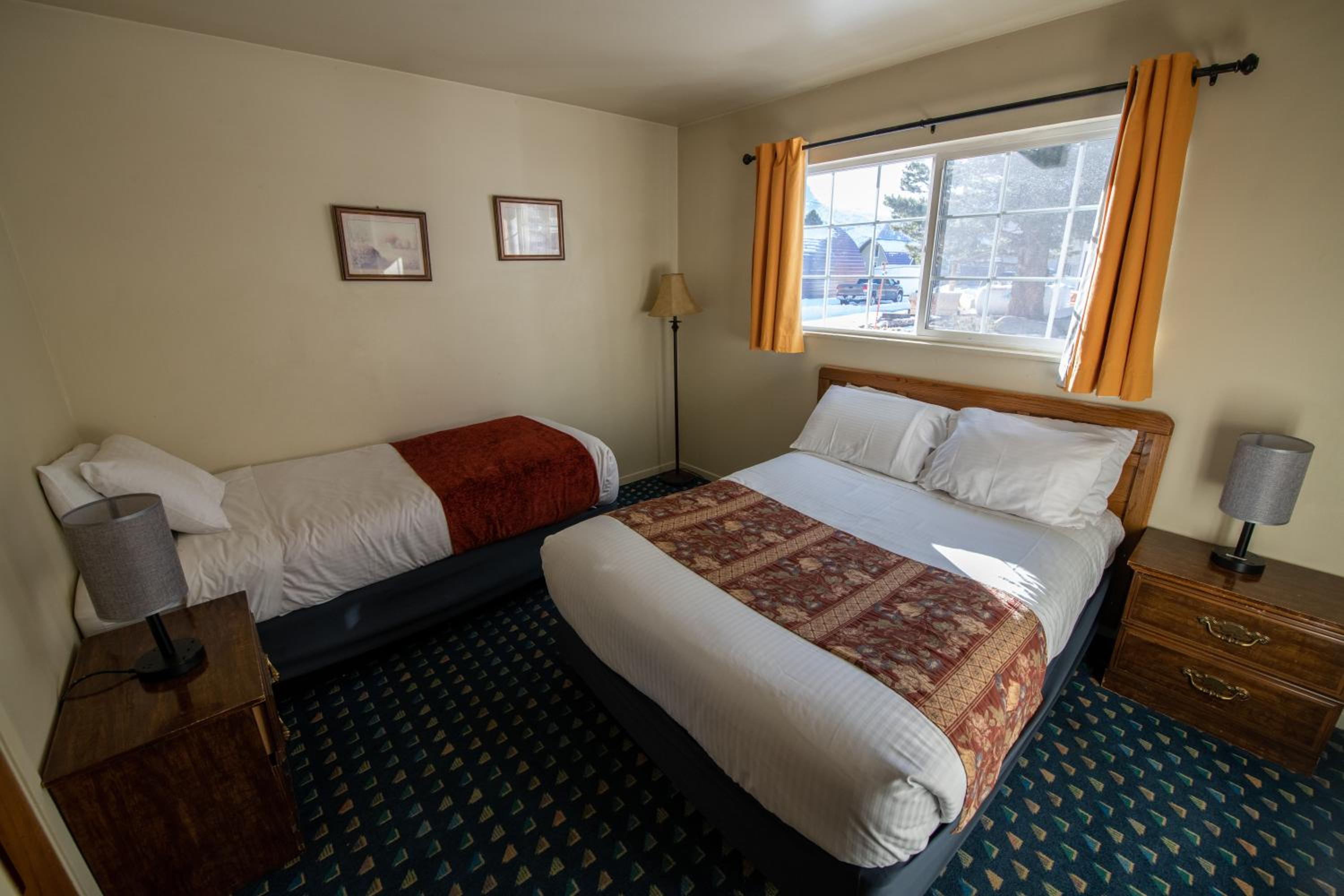 Gull Lake Lodge
