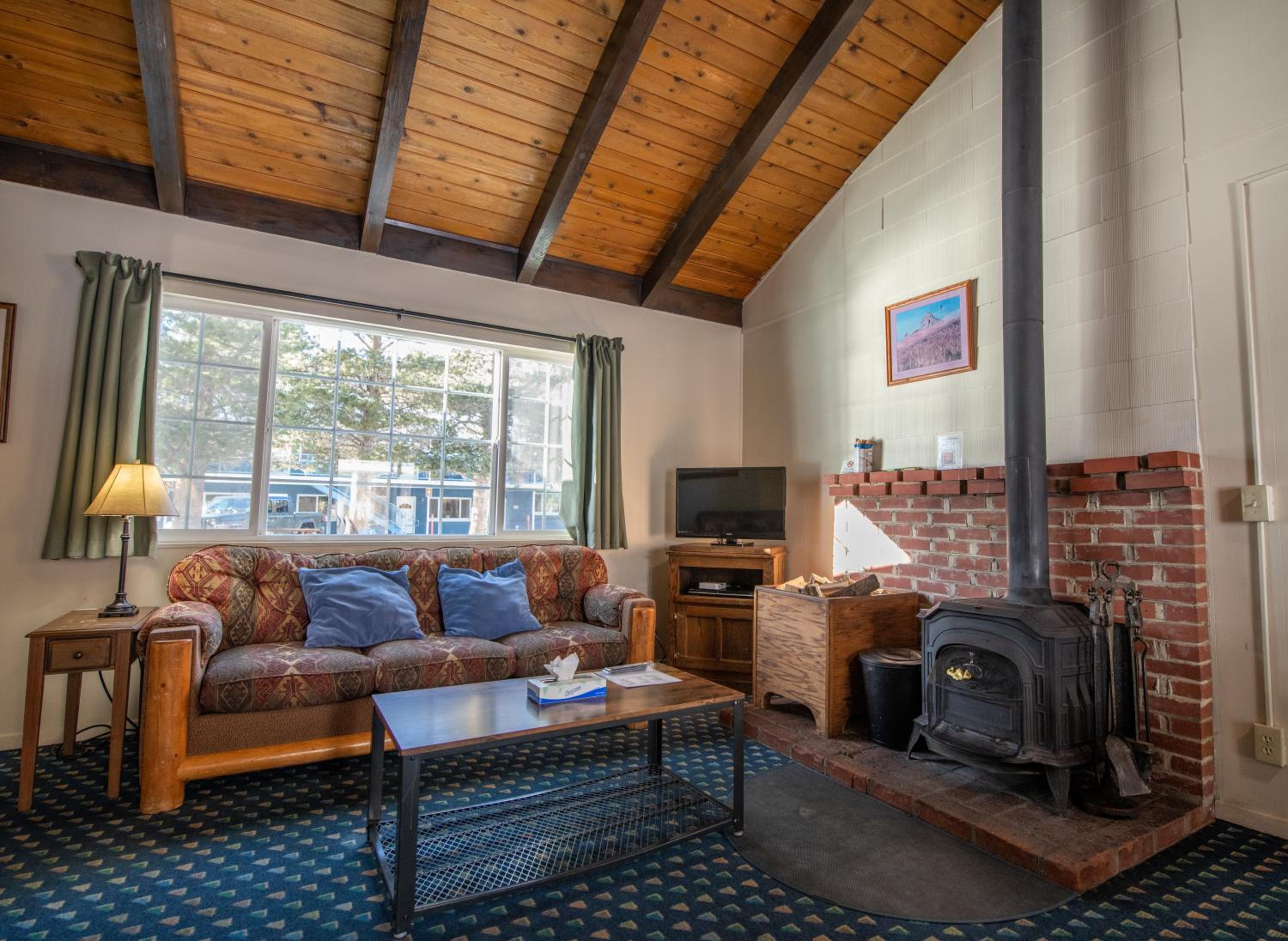 Gull Lake Lodge