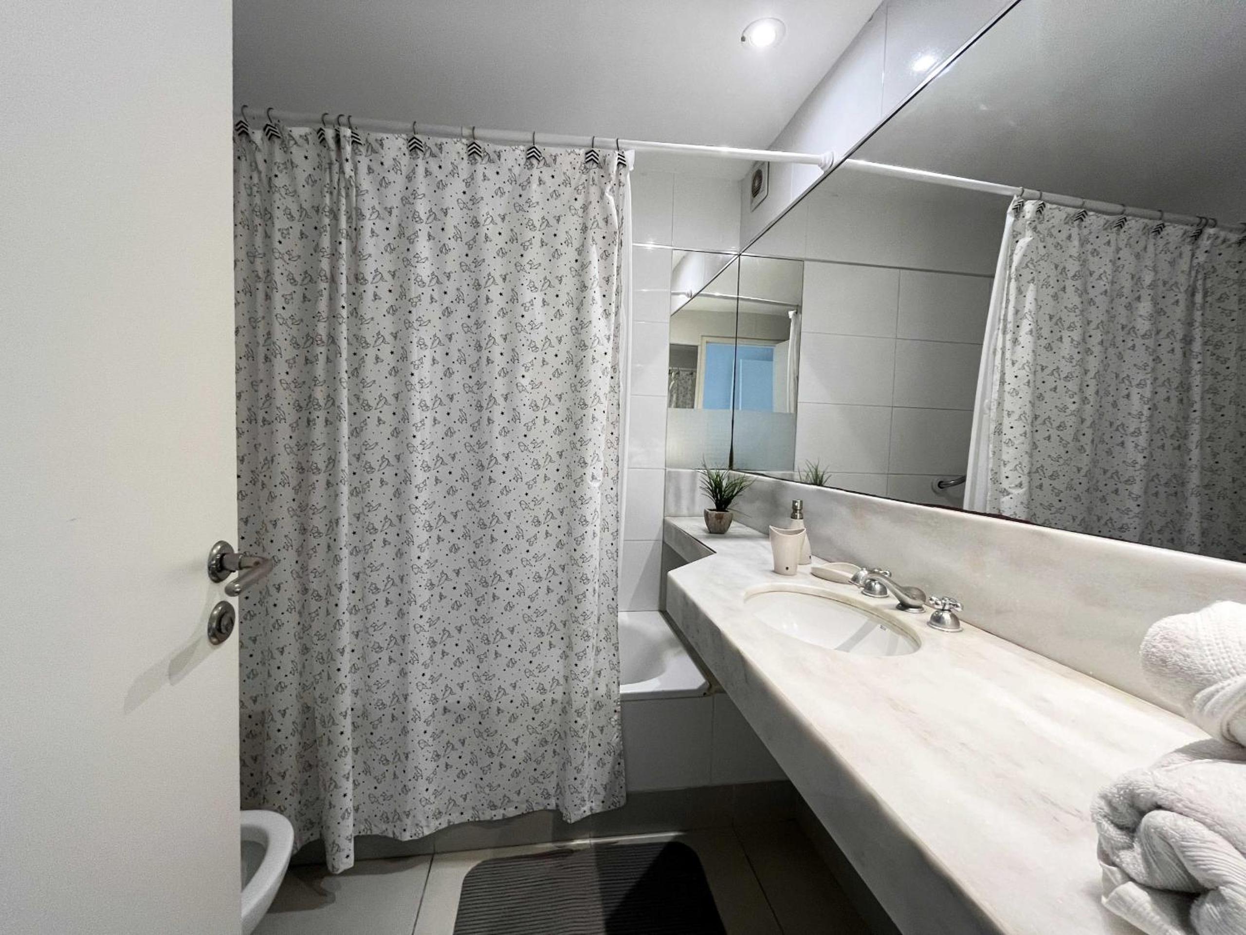Depto zona Playa Grande para 4 personas Hola Sur