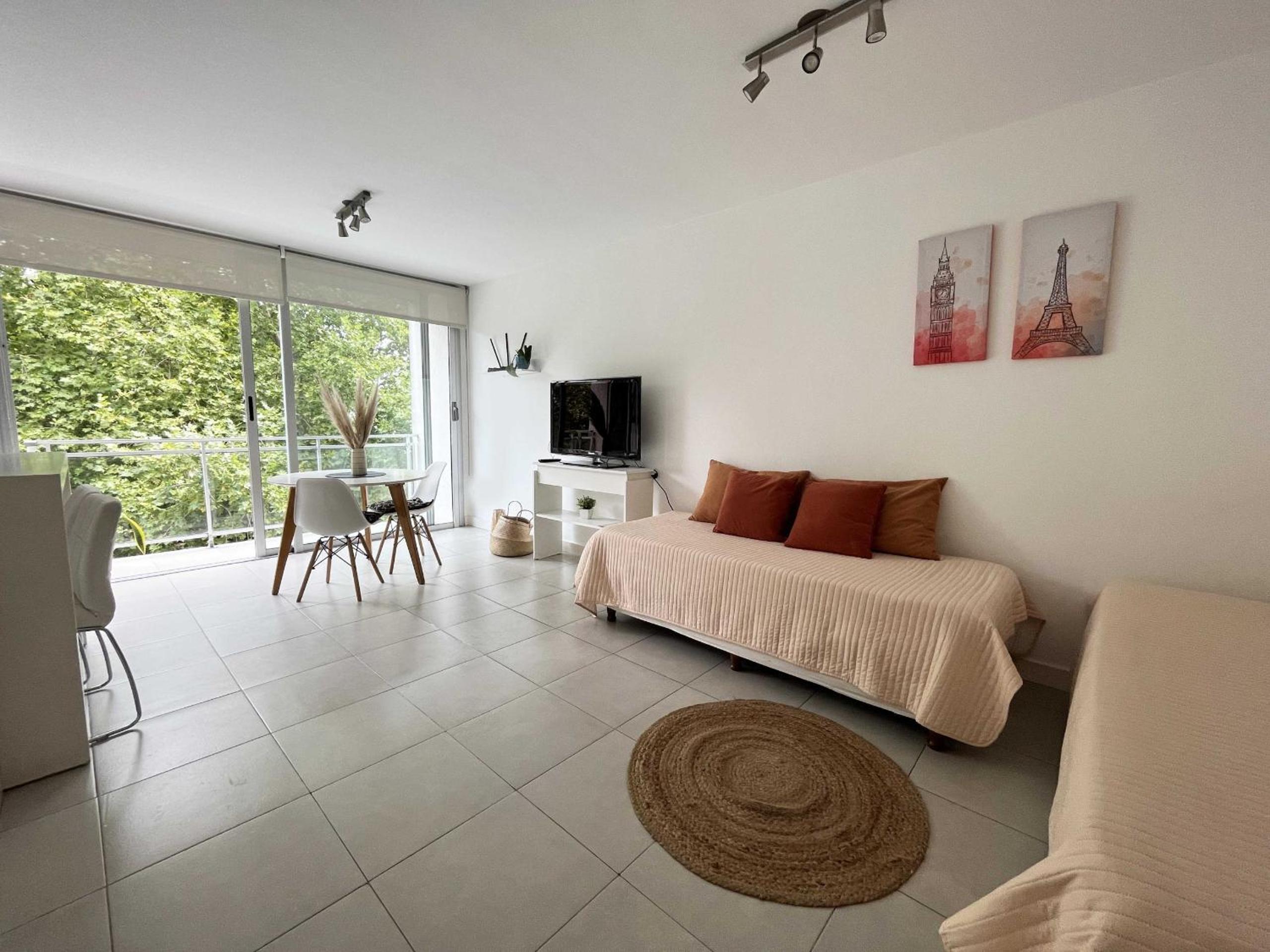Depto zona Playa Grande para 4 personas Hola Sur