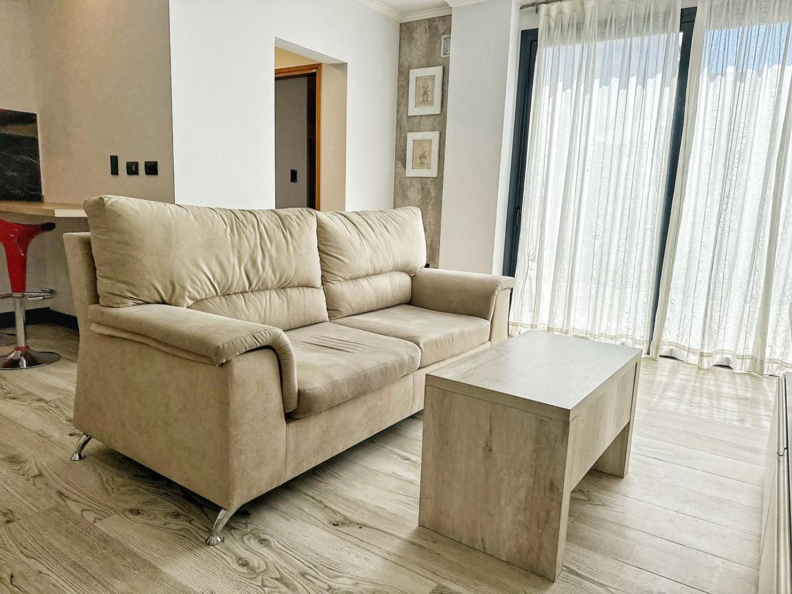 Constantino 6 Apartments