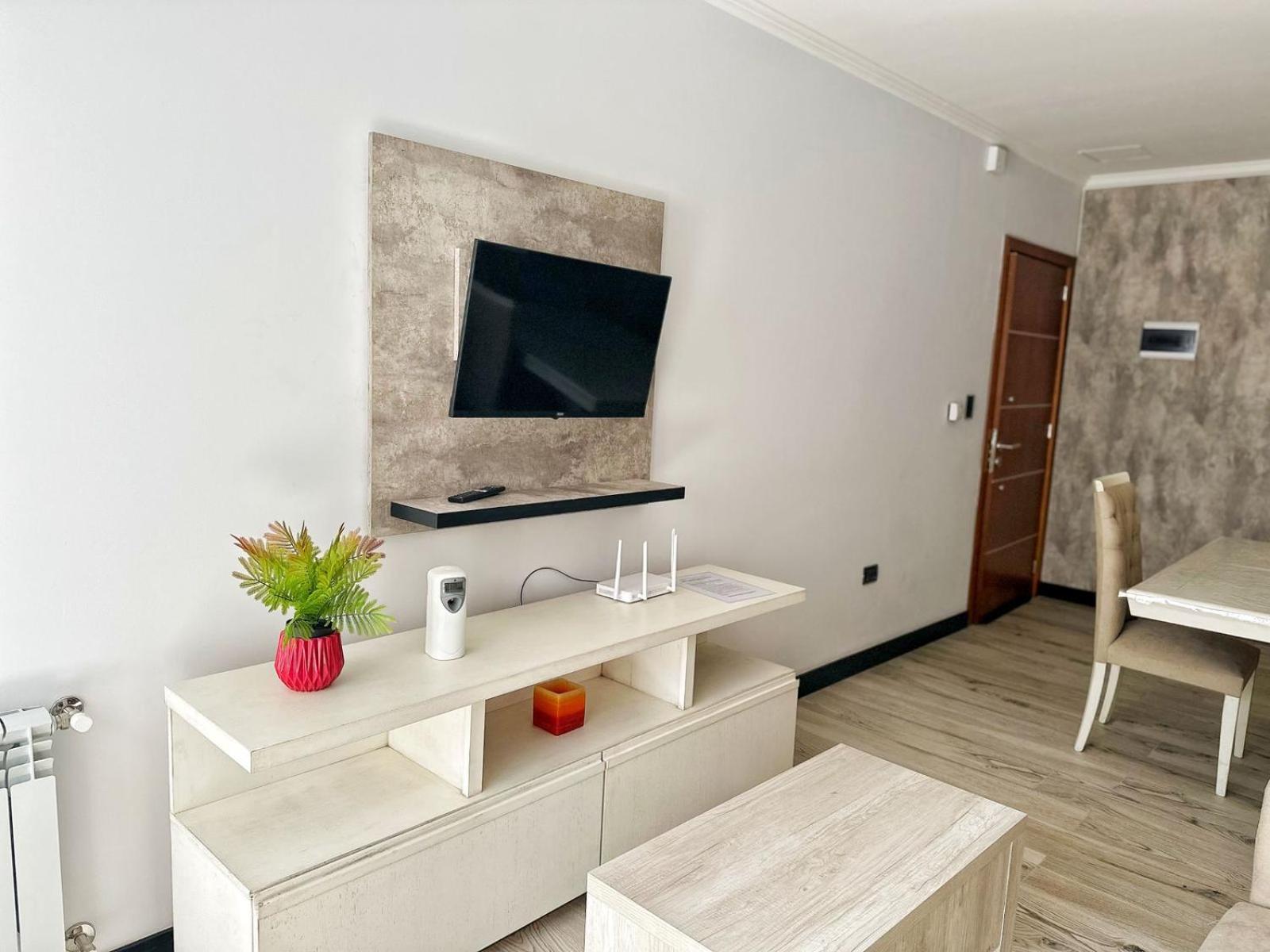 Constantino 6 Apartments