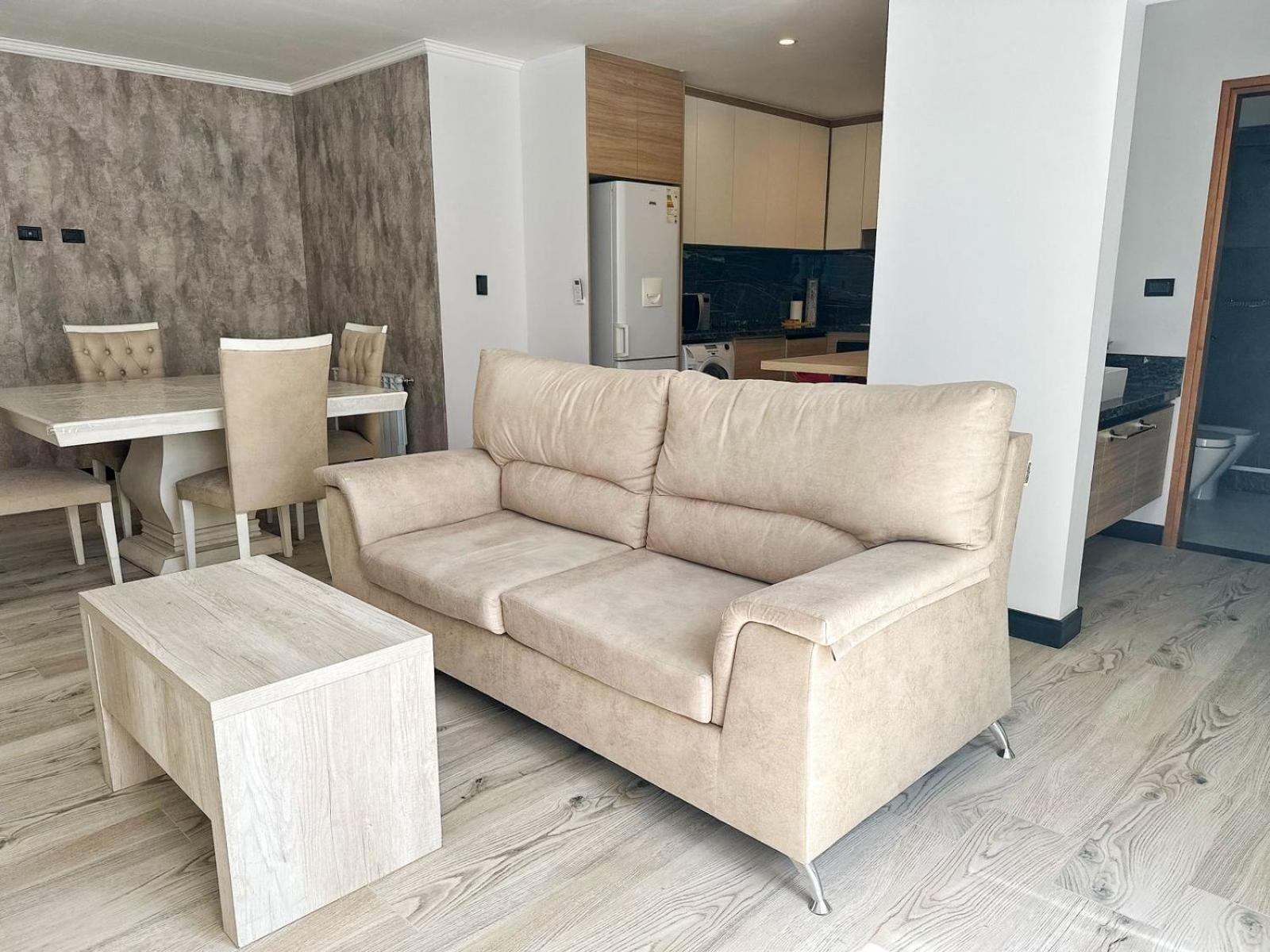 Constantino 6 Apartments