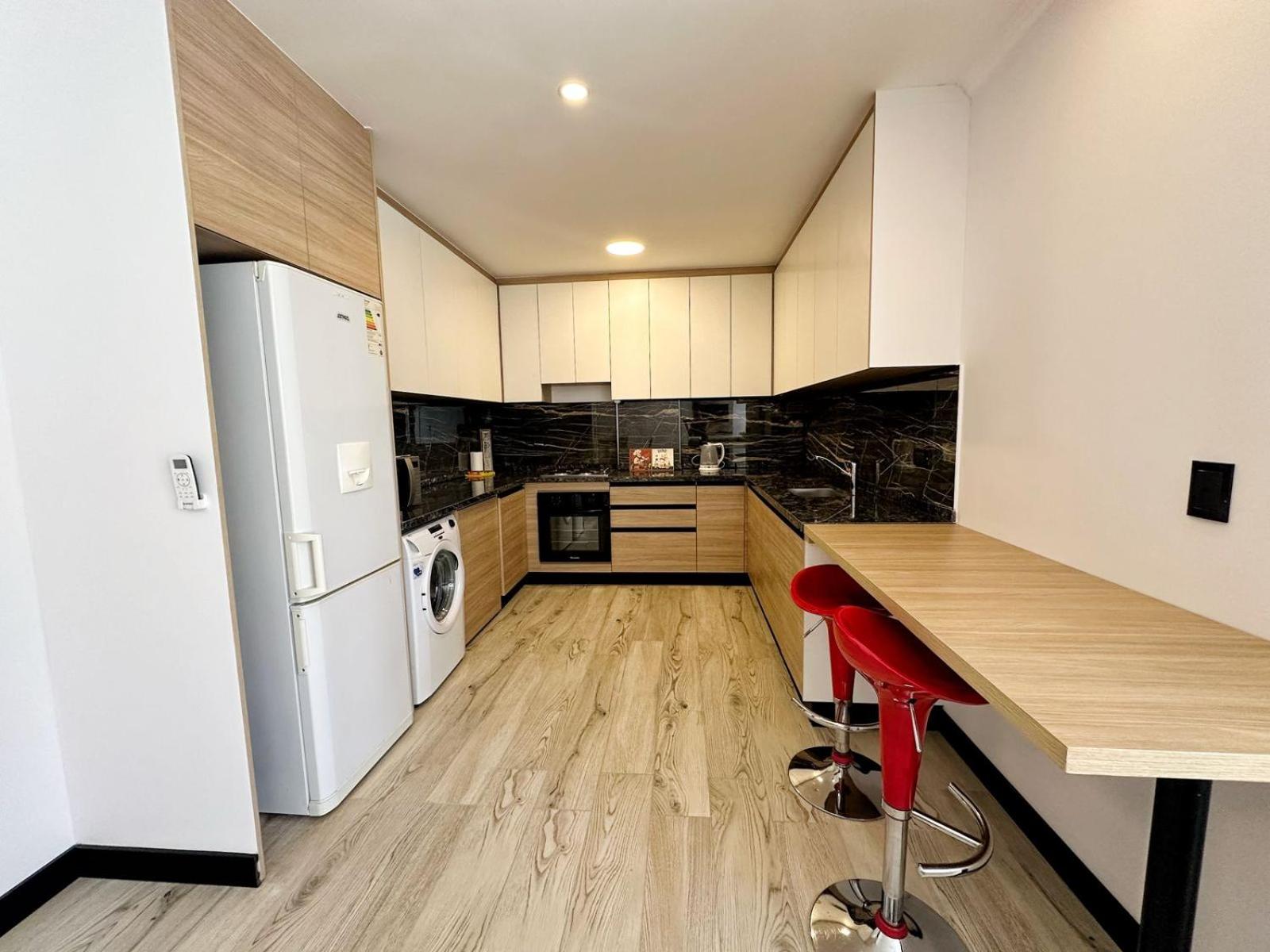Constantino 6 Apartments