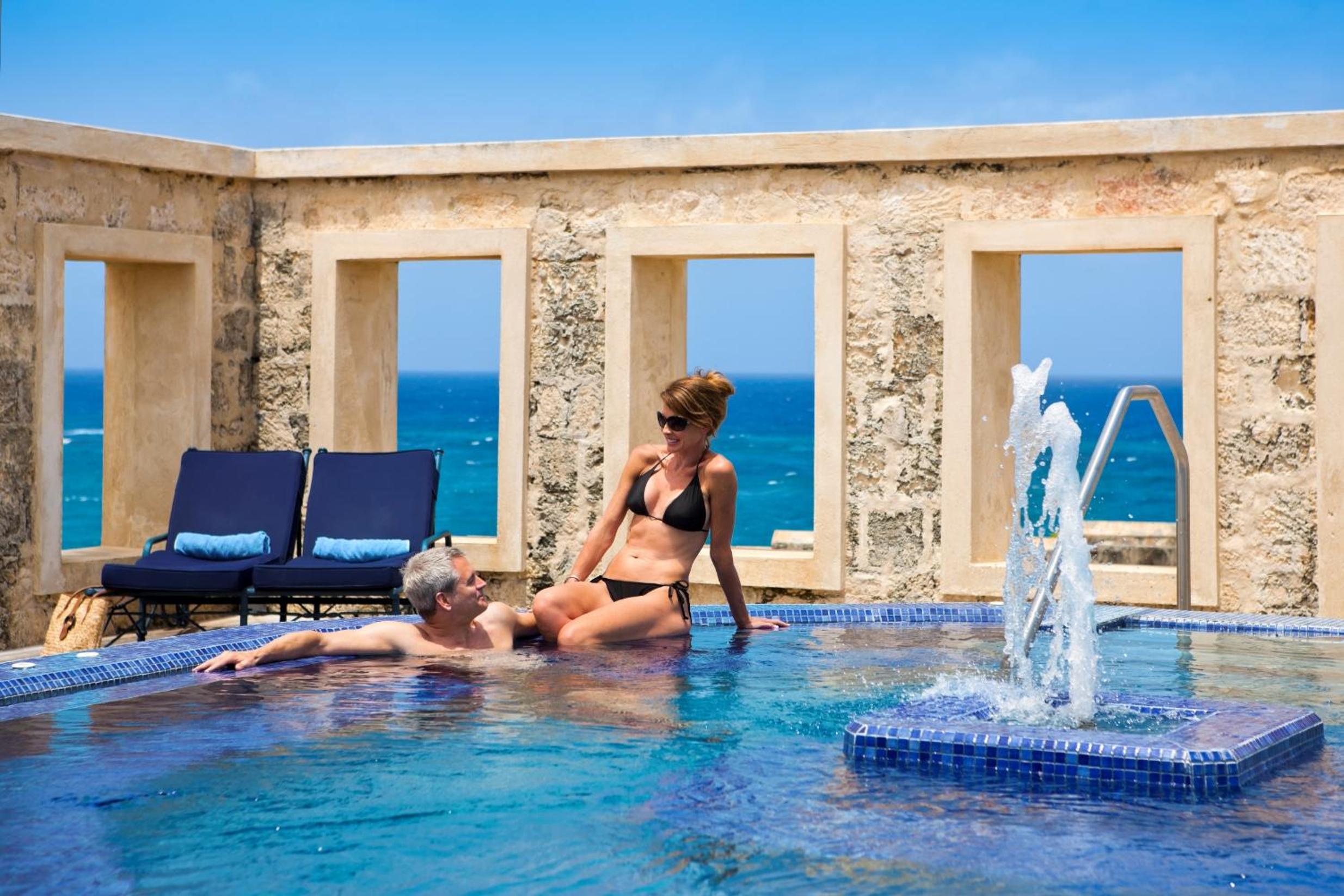 The Crane Resort - Photo 10