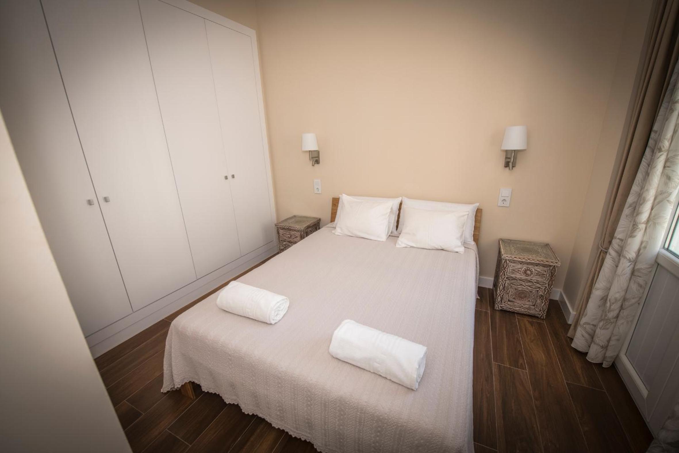 Palacio el Duende-Parking privado-terraza Vista Catedral old town