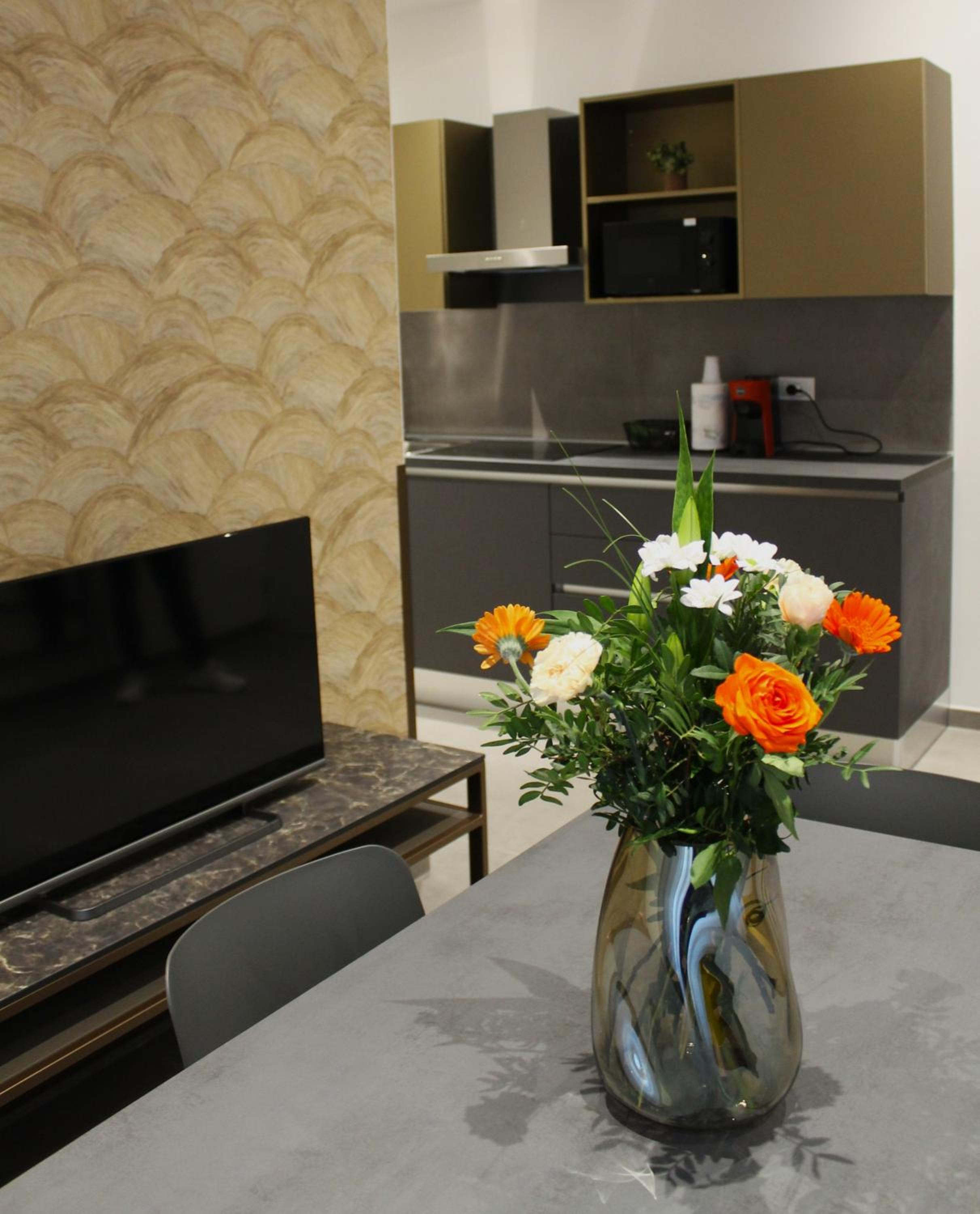 APARTMENT MIKI - MAURO MACCHI 91