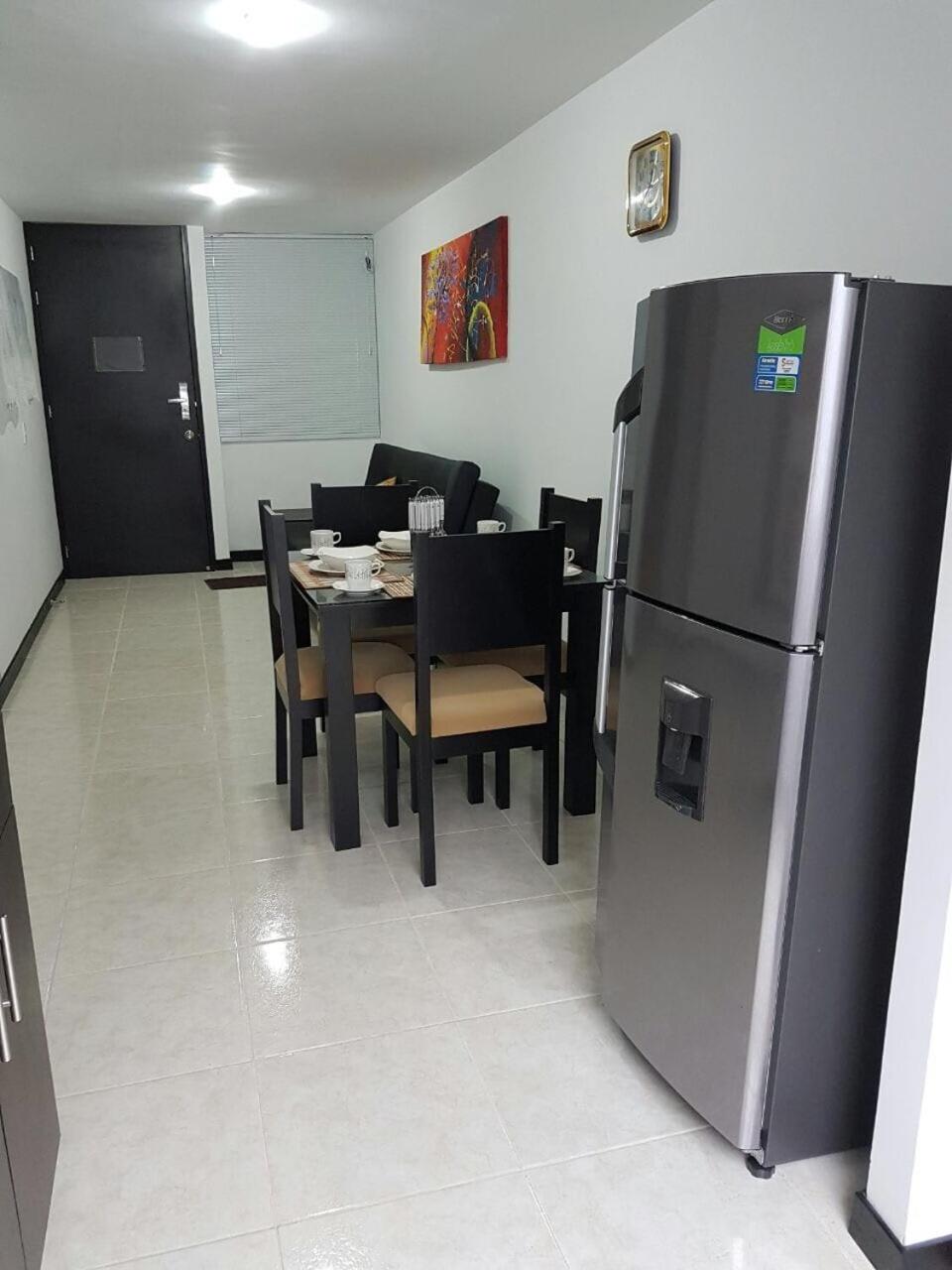 Lindos Apartamentos Amoblados con piscina