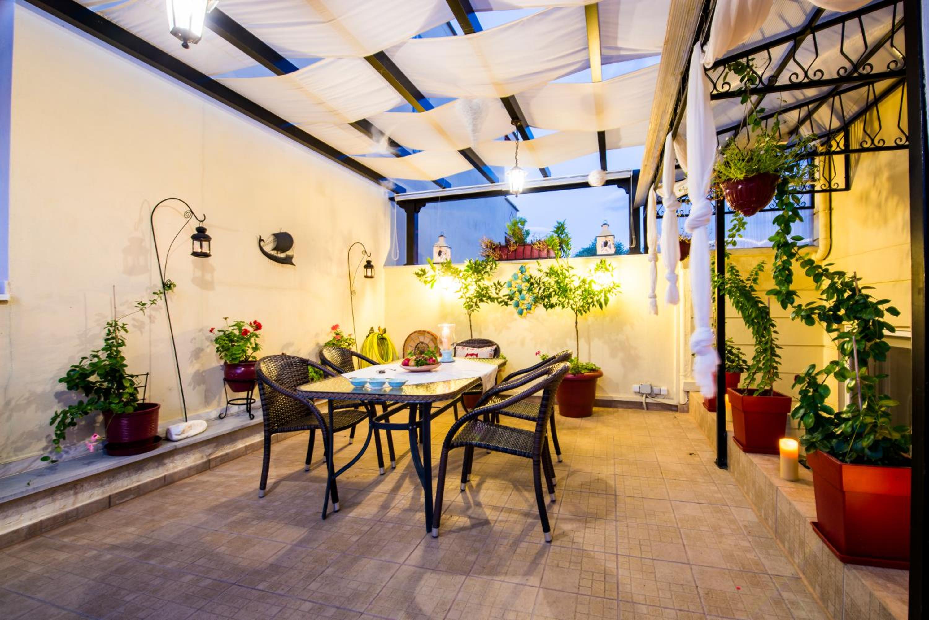 Mandani Villa Luxury Apartments