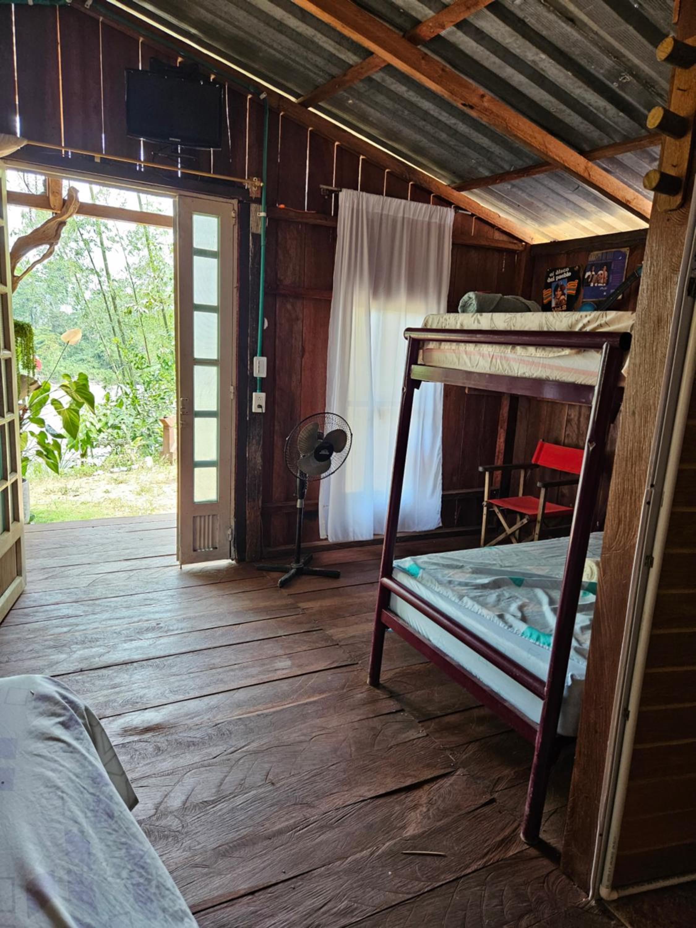 Hostal La Cabaña