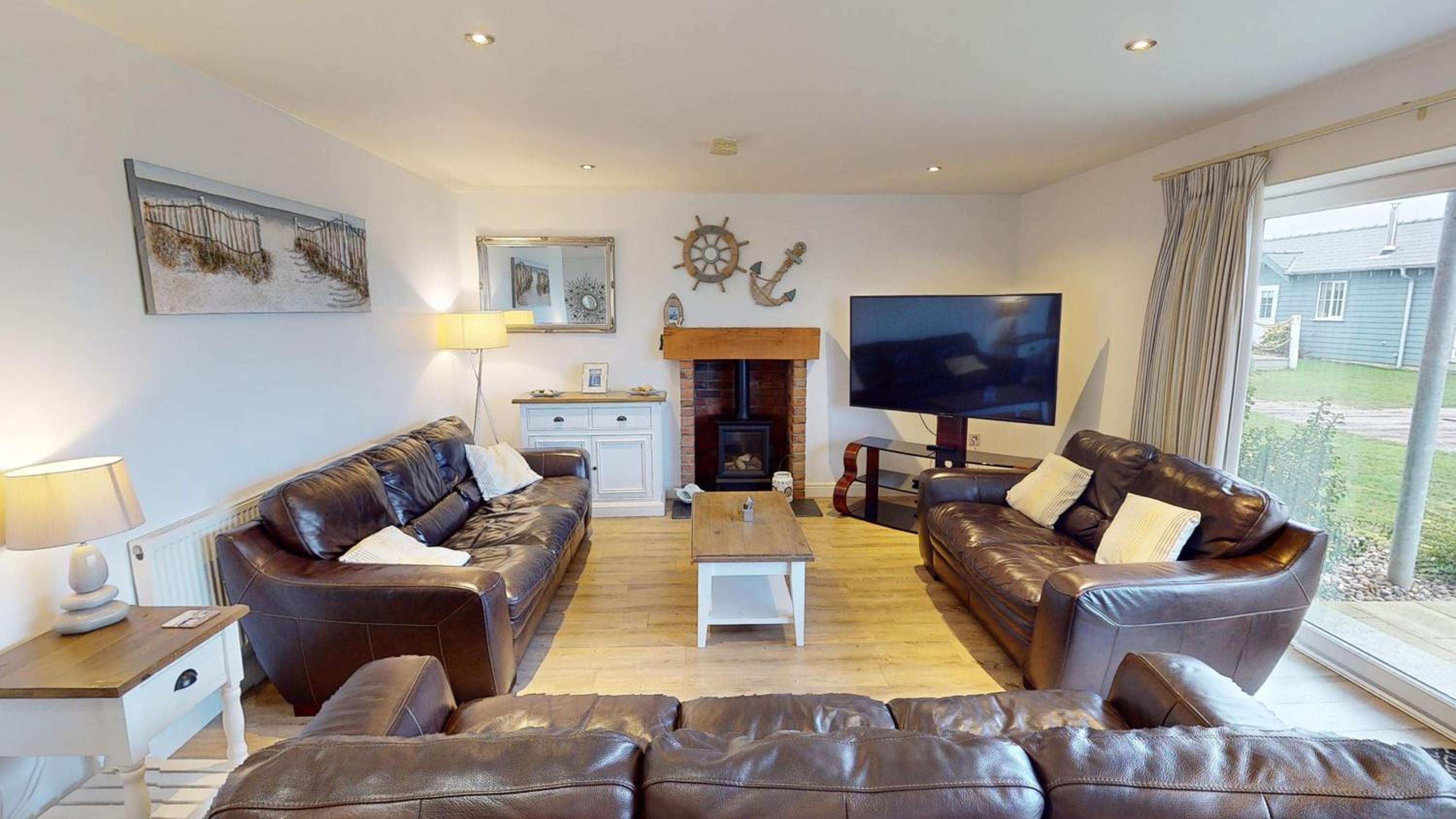 Bayside at The Bay Filey, sleeps 10 in 4 bedrooms, pet-free