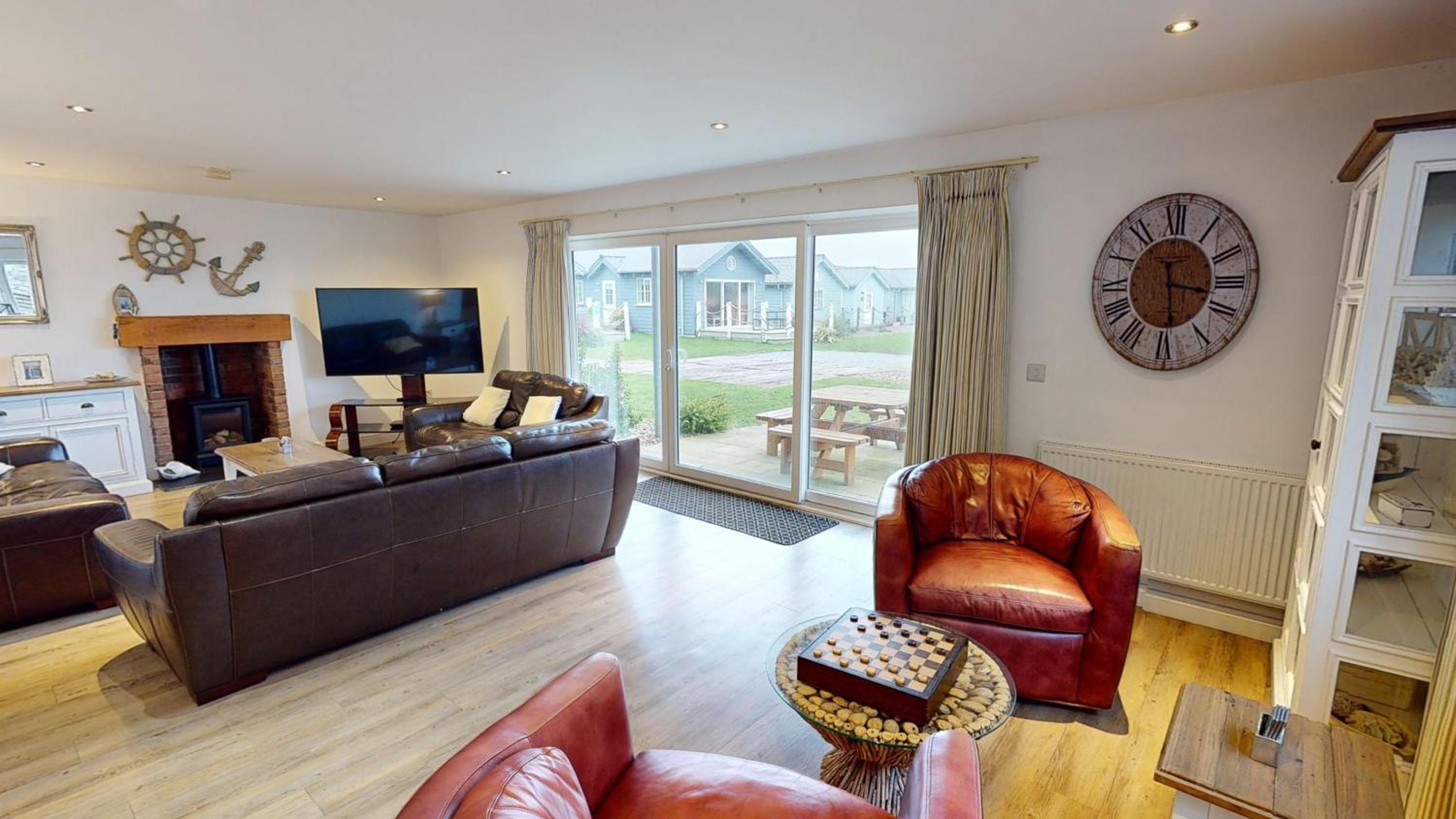 Bayside at The Bay Filey, sleeps 10 in 4 bedrooms, pet-free