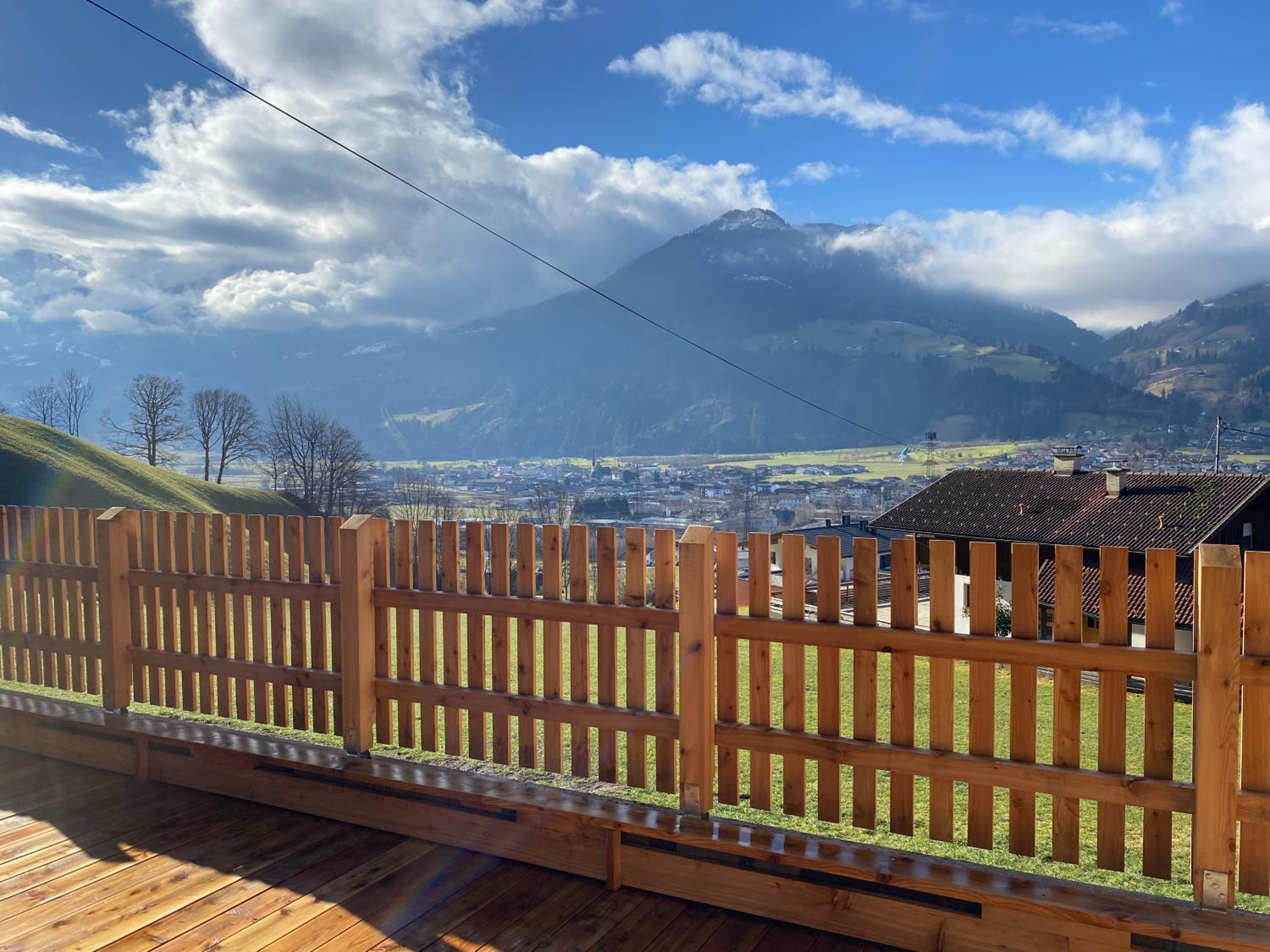 Apartment Wasserfall im Zillertal - Oasis of Peace with Panoramic Terrace, near Fügen