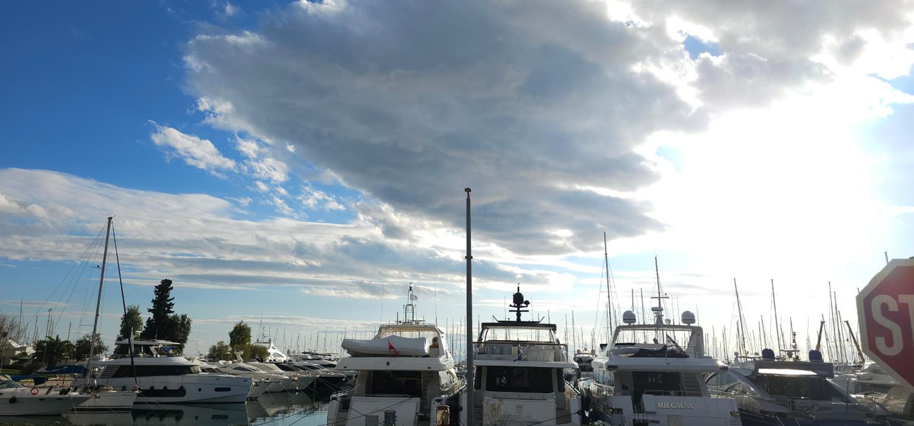 Luxurious Palace Marina Alimos