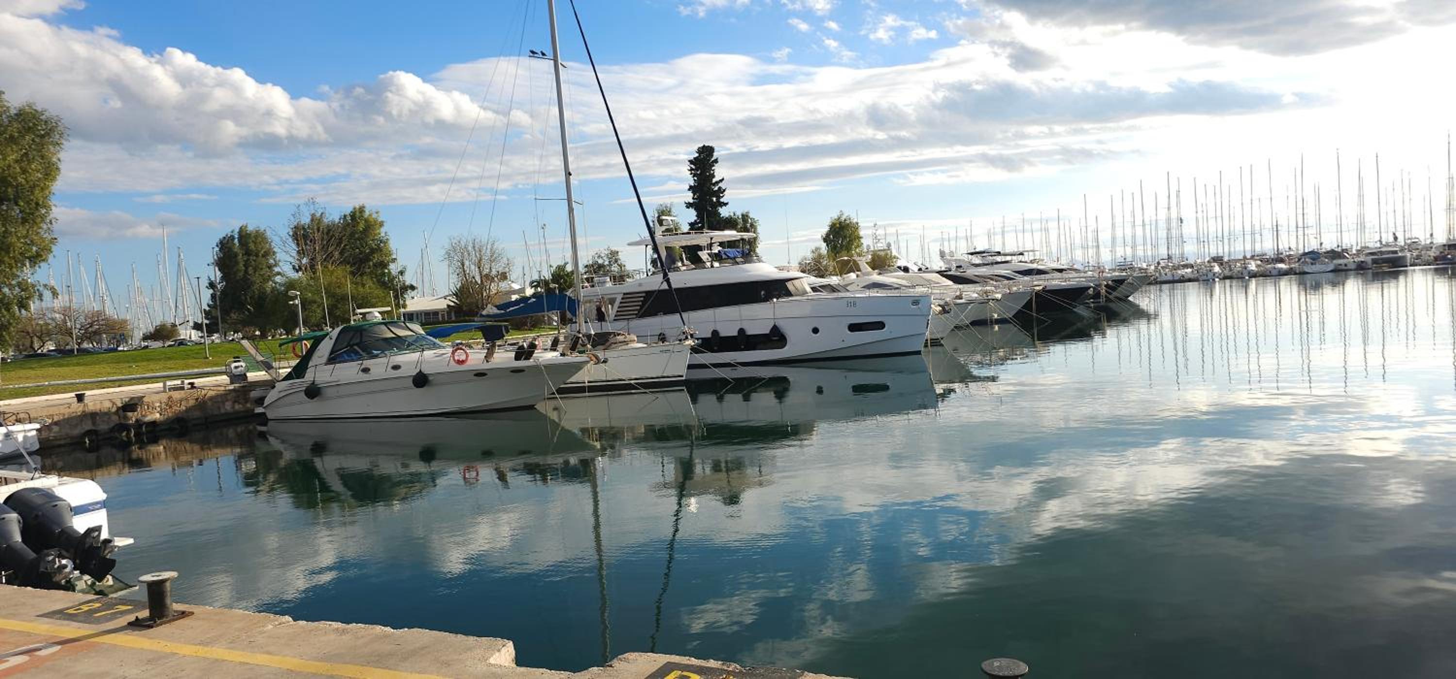 Luxurious Palace Marina Alimos