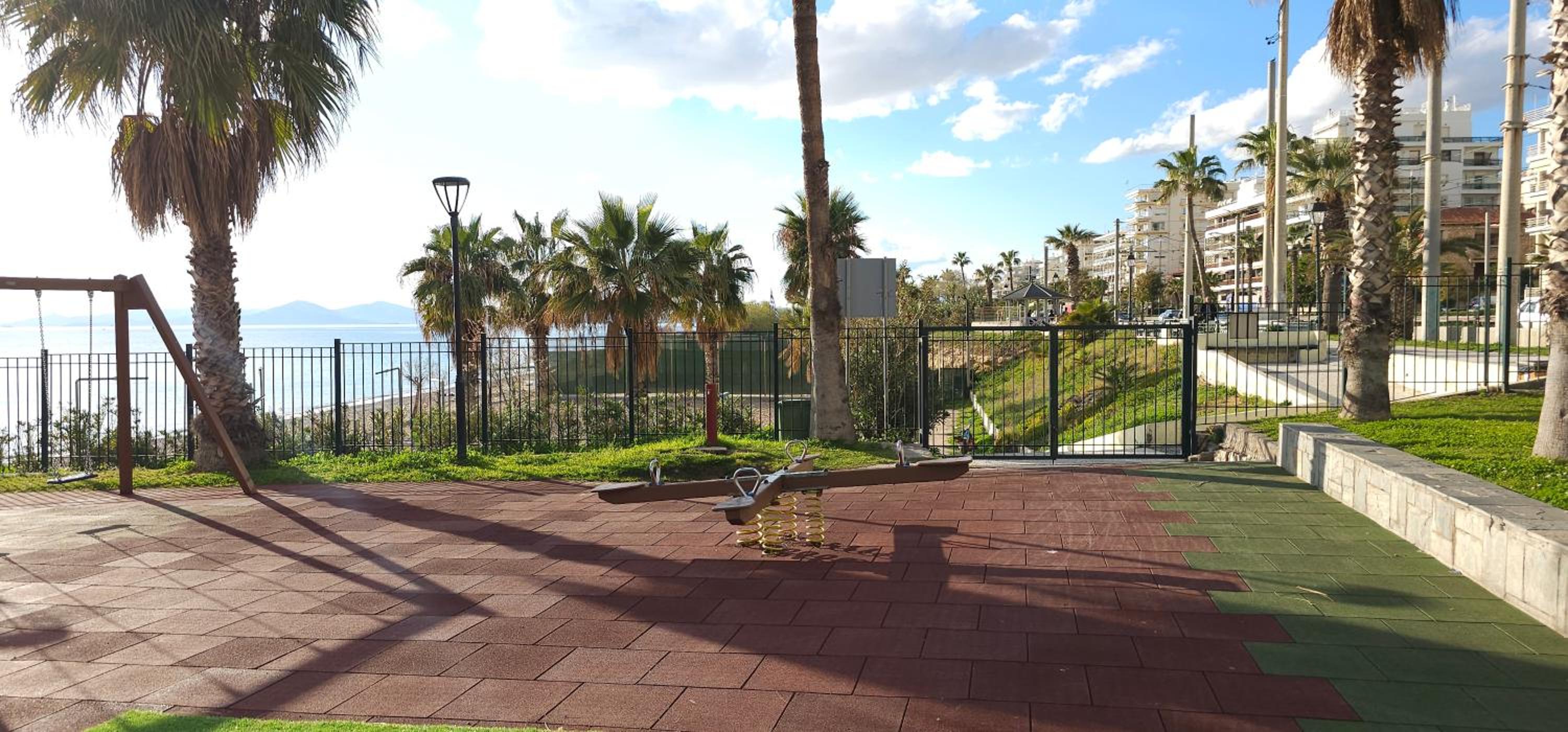 Luxurious Palace Marina Alimos