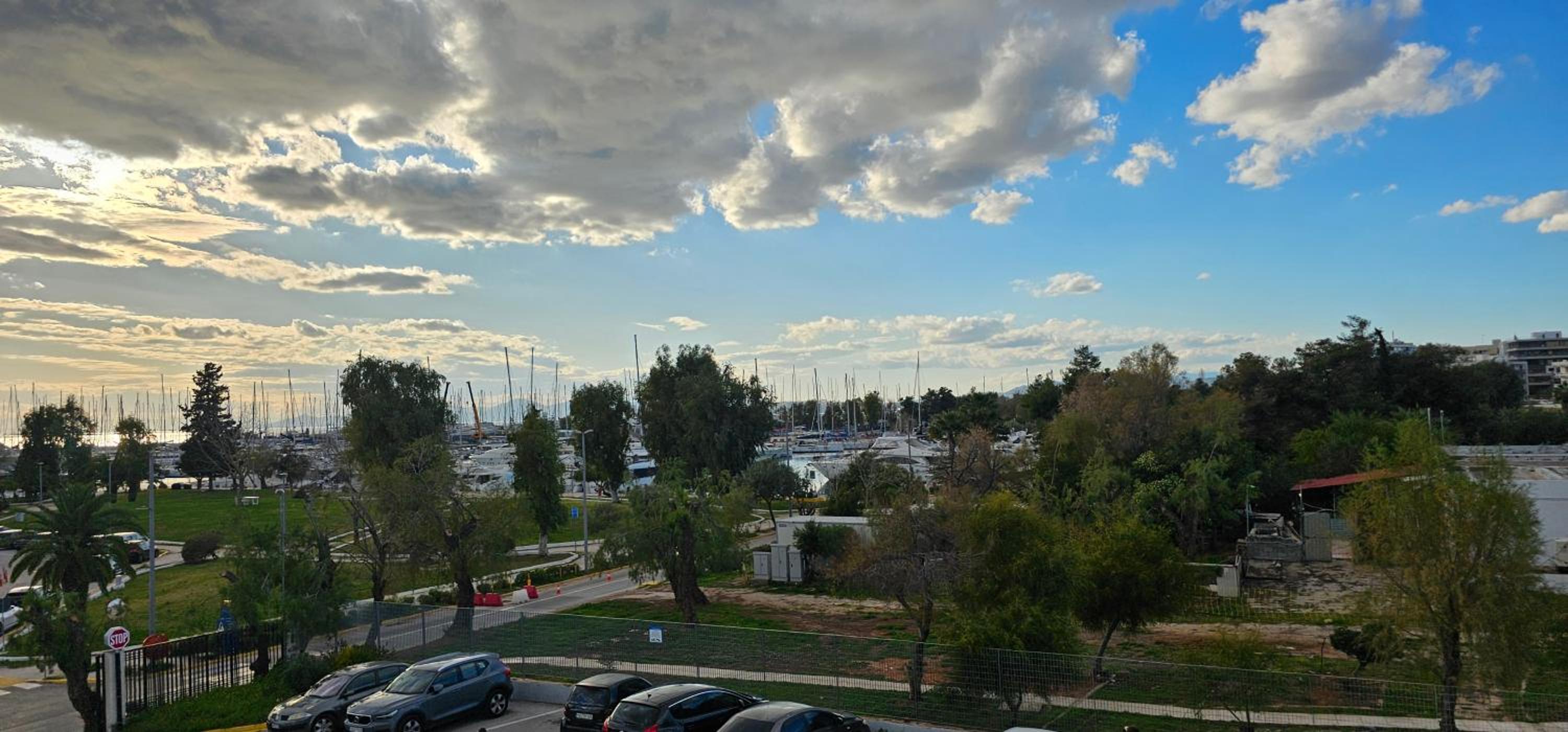 Luxurious Palace Marina Alimos