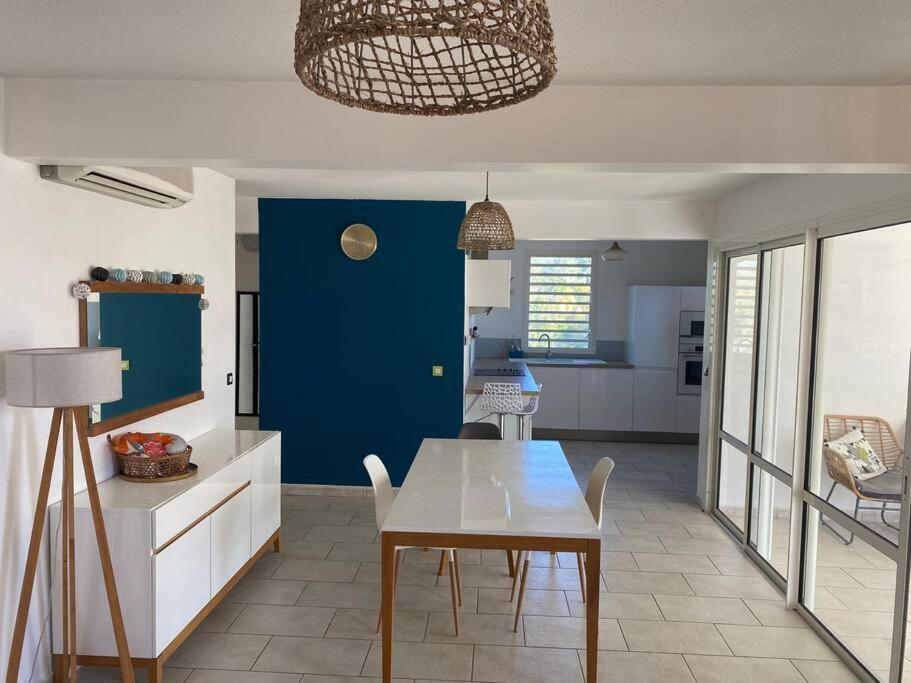 Superbe appartement dans résidence avec piscine. view 5