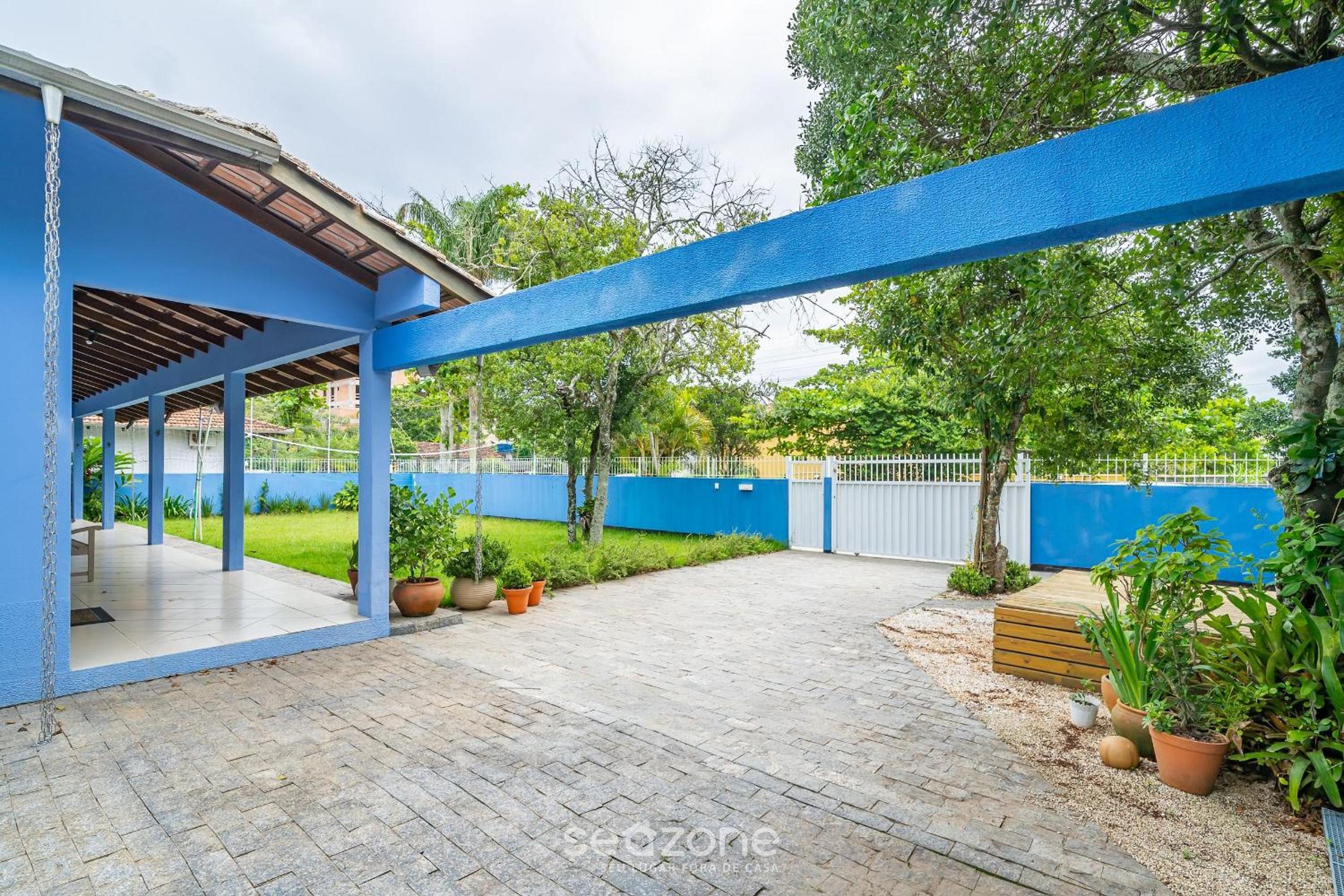4BR Home w/ BBQ 100m from Beach JAT0355