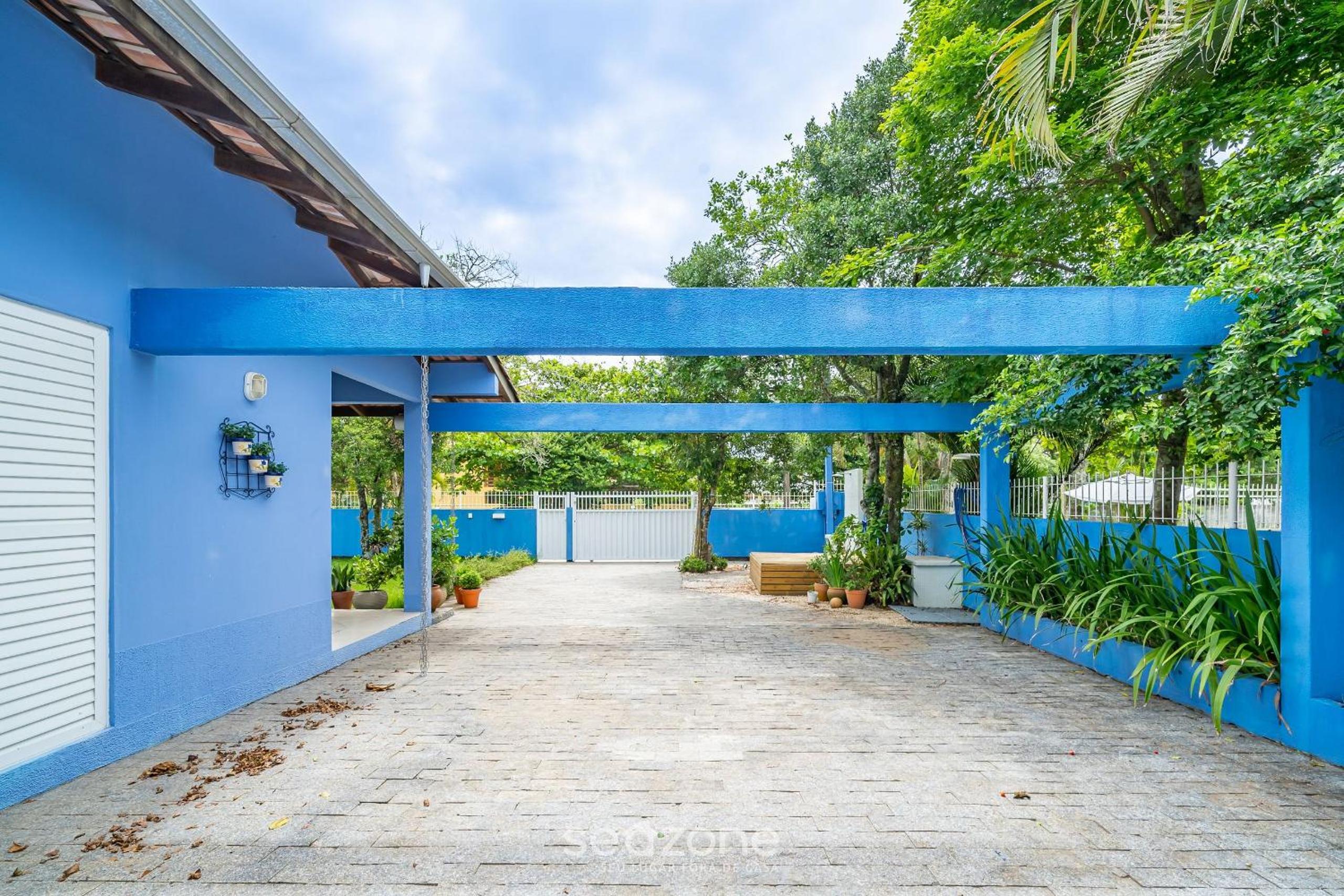 4BR Home w/ BBQ 100m from Beach JAT0355