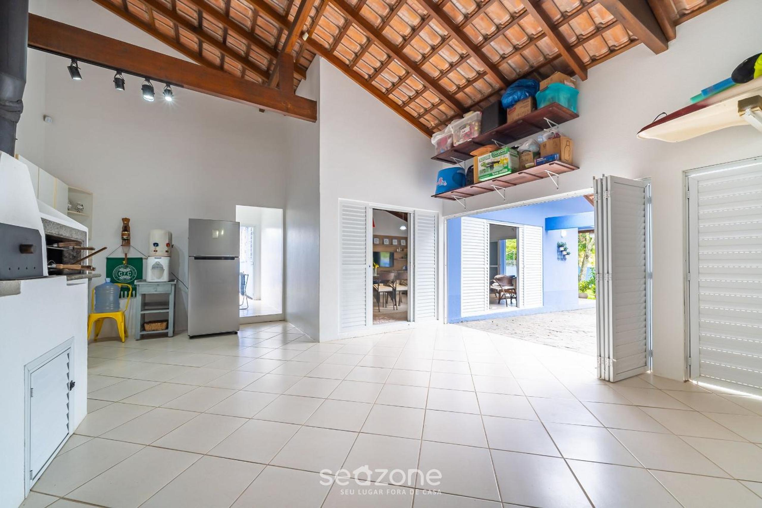 4BR Home w/ BBQ 100m from Beach JAT0355