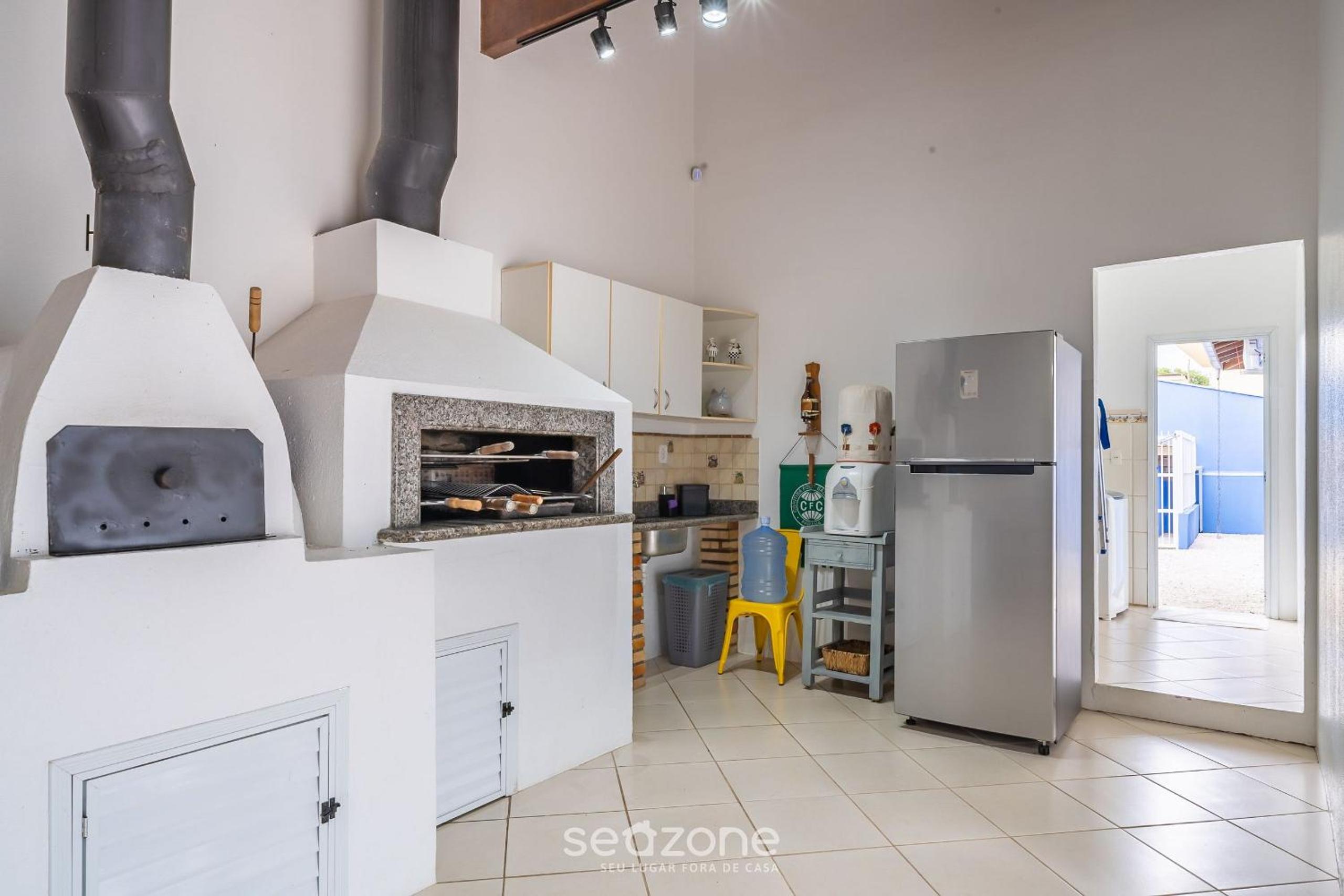 4BR Home w/ BBQ 100m from Beach JAT0355