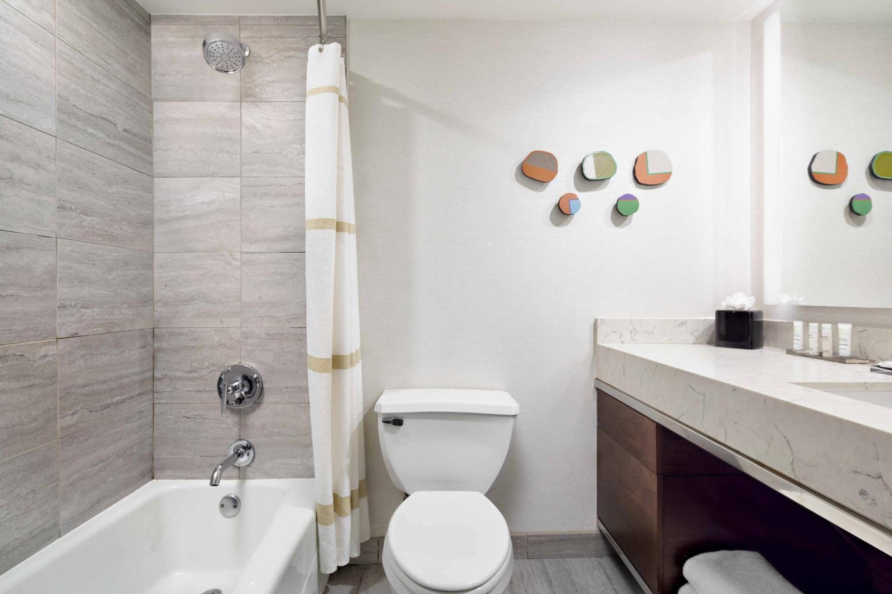 New York LaGuardia Airport Marriott - Property Image 40