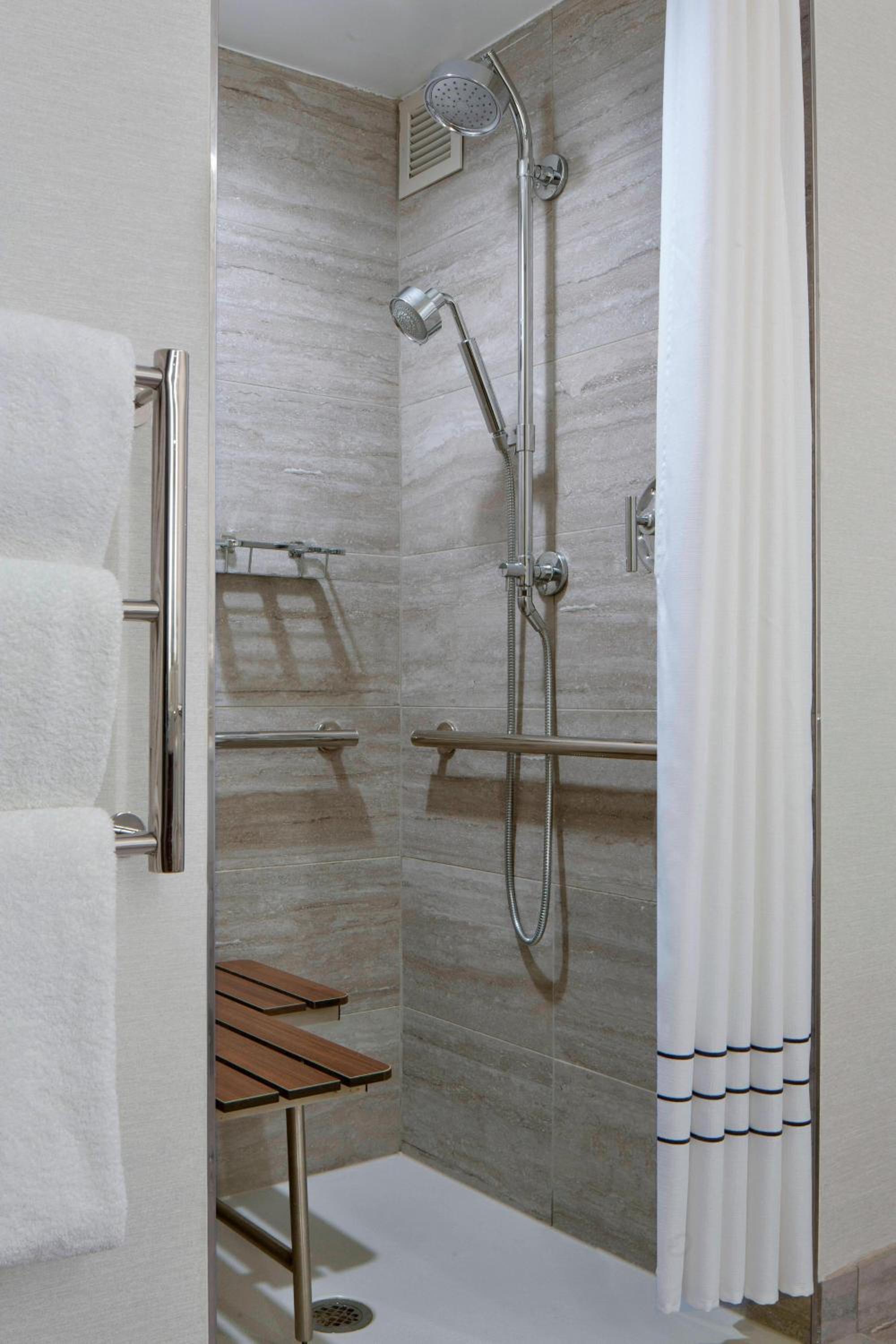 New York LaGuardia Airport Marriott - Property Image 42