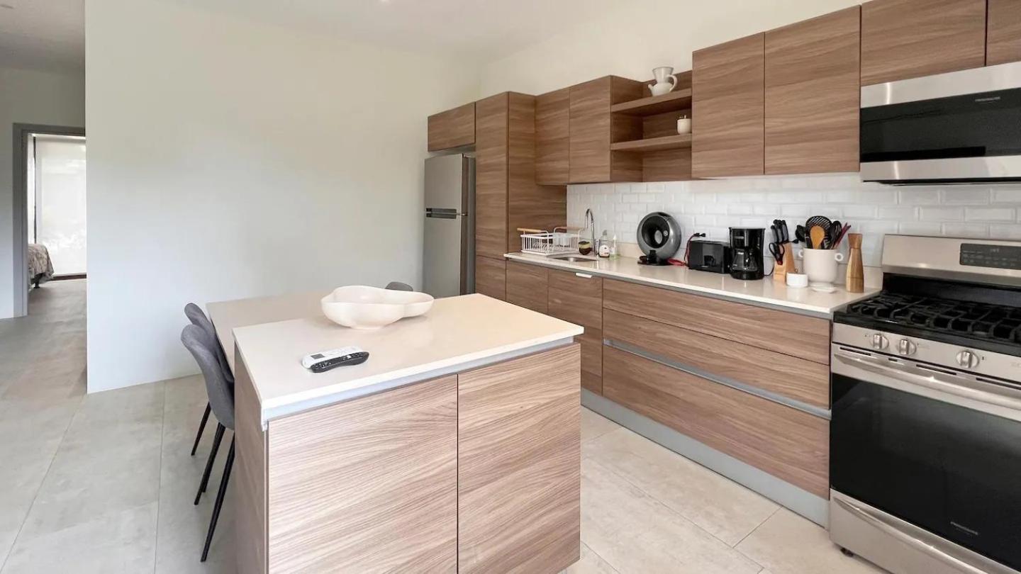 Exclusive fully equipped Condo with great pool