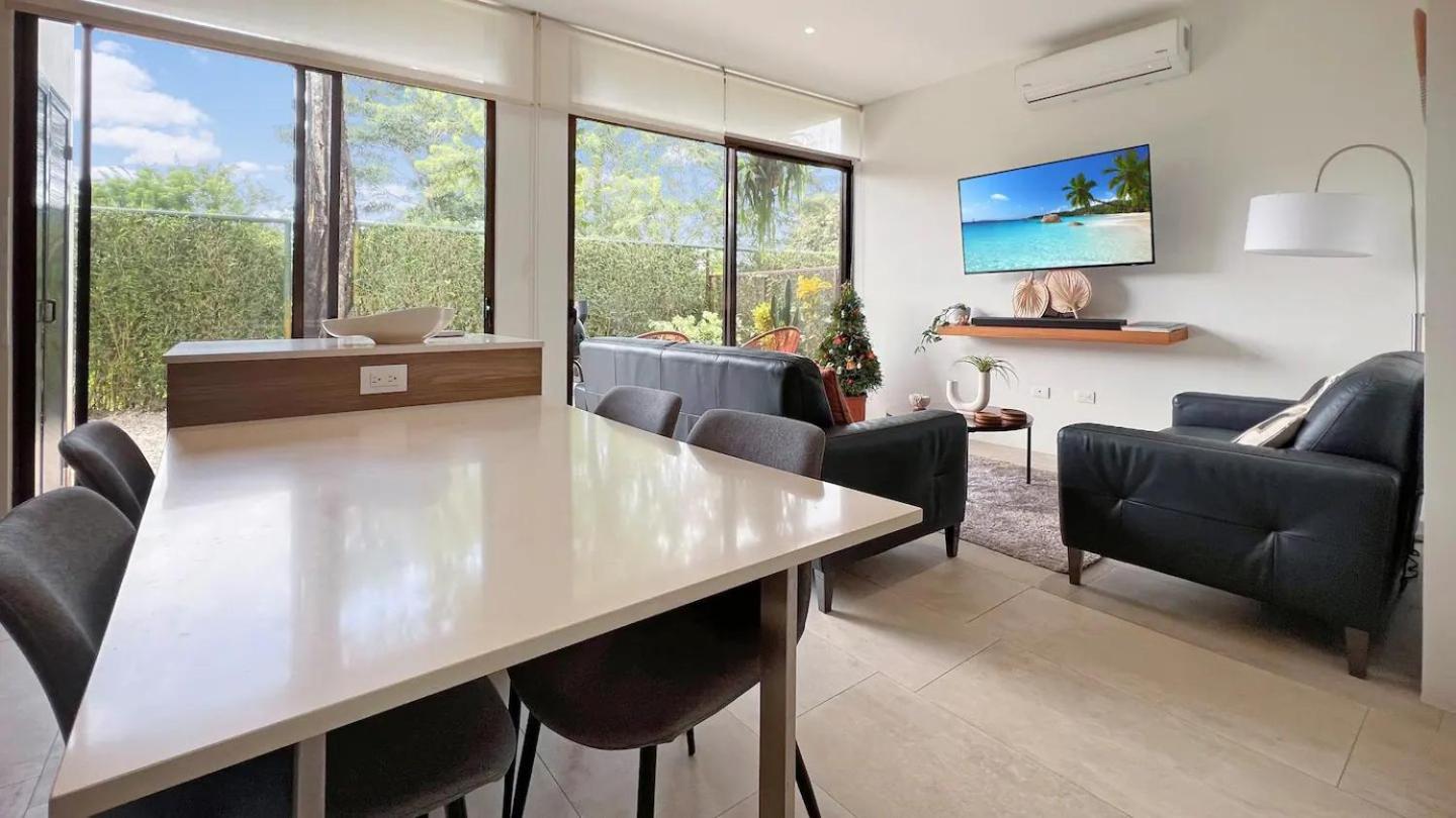 Exclusive fully equipped Condo with great pool