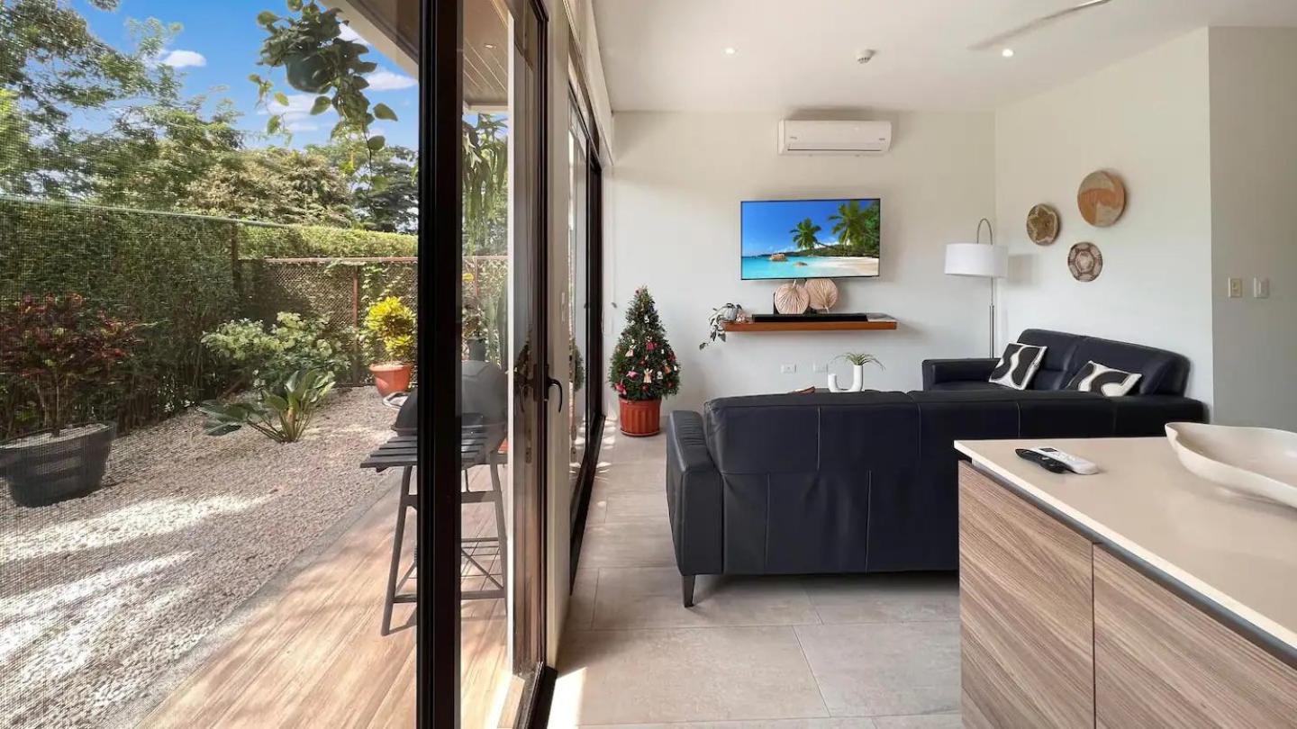 Exclusive fully equipped Condo with great pool