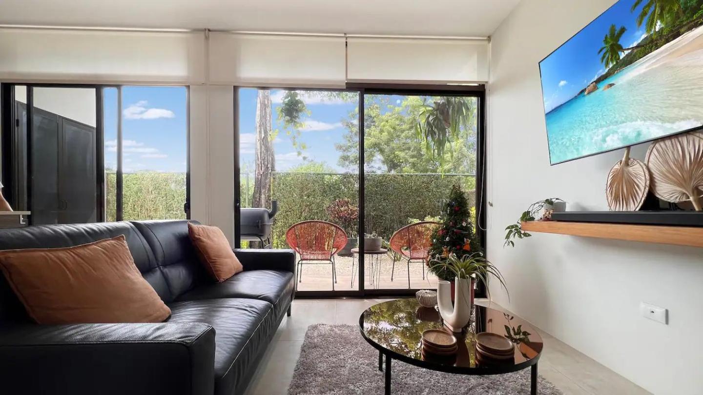 Exclusive fully equipped Condo with great pool