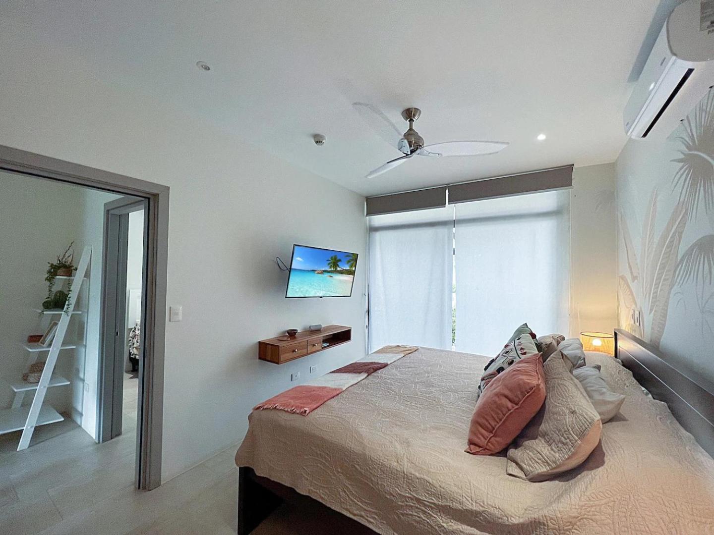 Exclusive fully equipped Condo with great pool