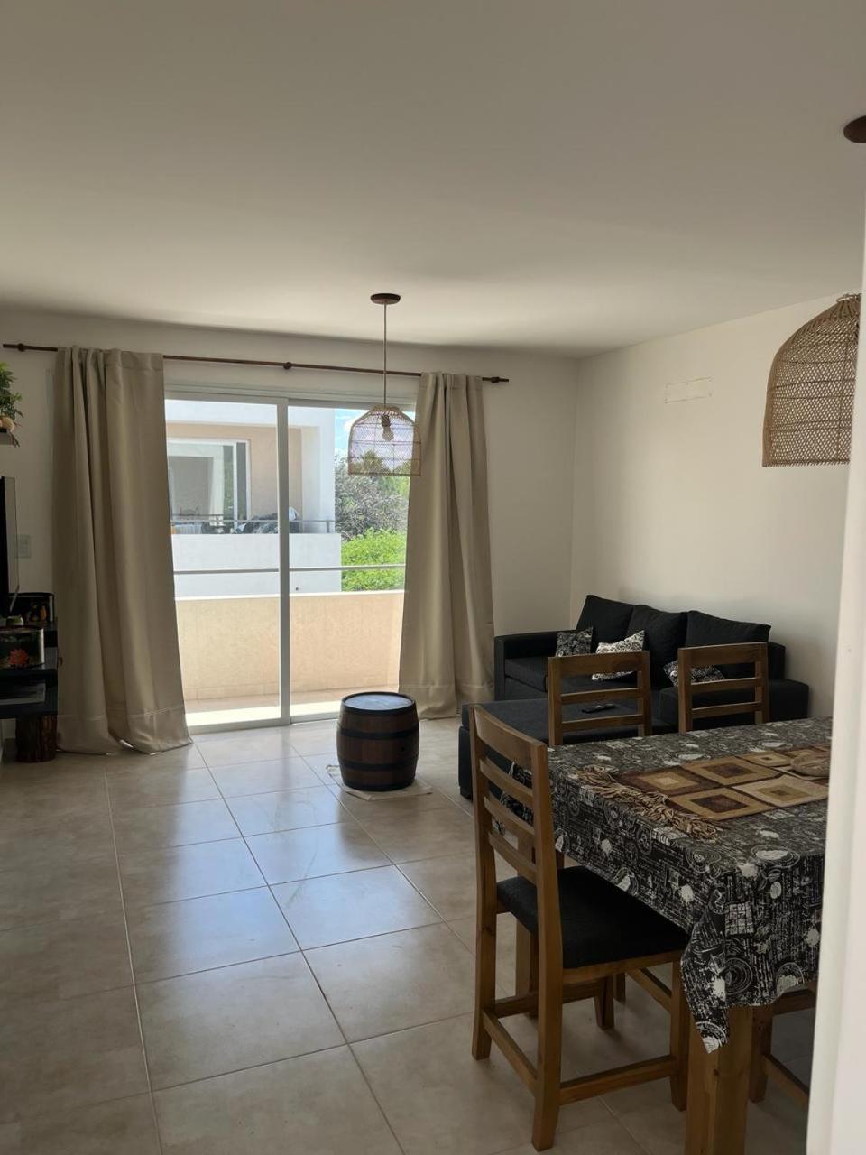 Departamento semicéntrico impecable