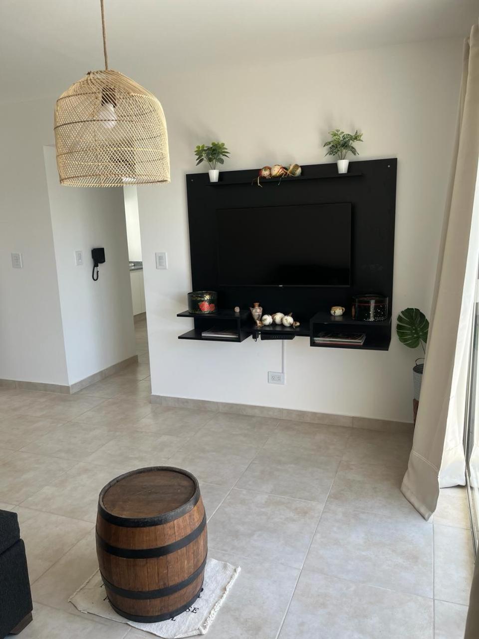 Departamento semicéntrico impecable