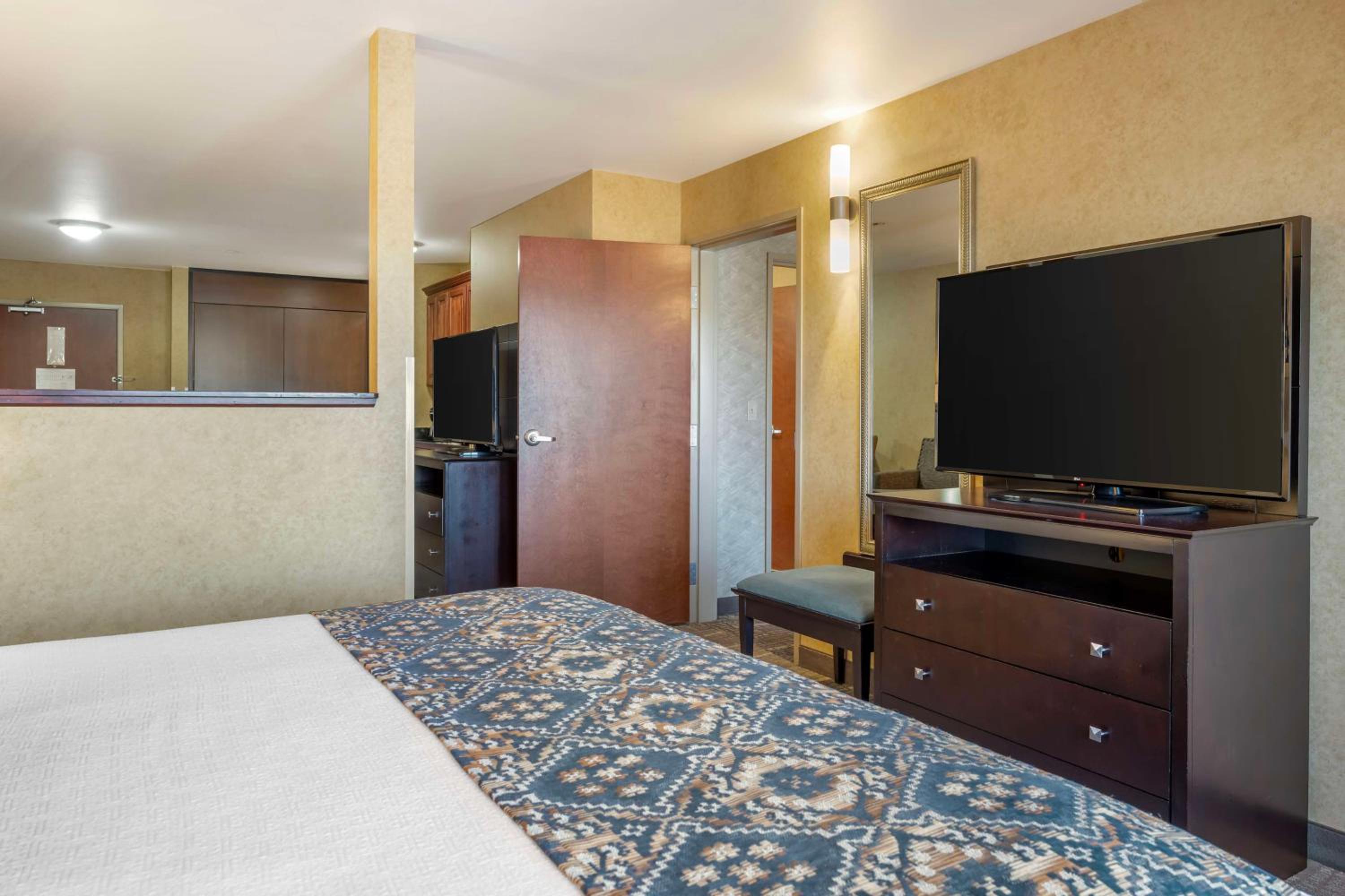 Best Western Plus Ponderay Mountain Lodge Sandpoint - Property Image 45