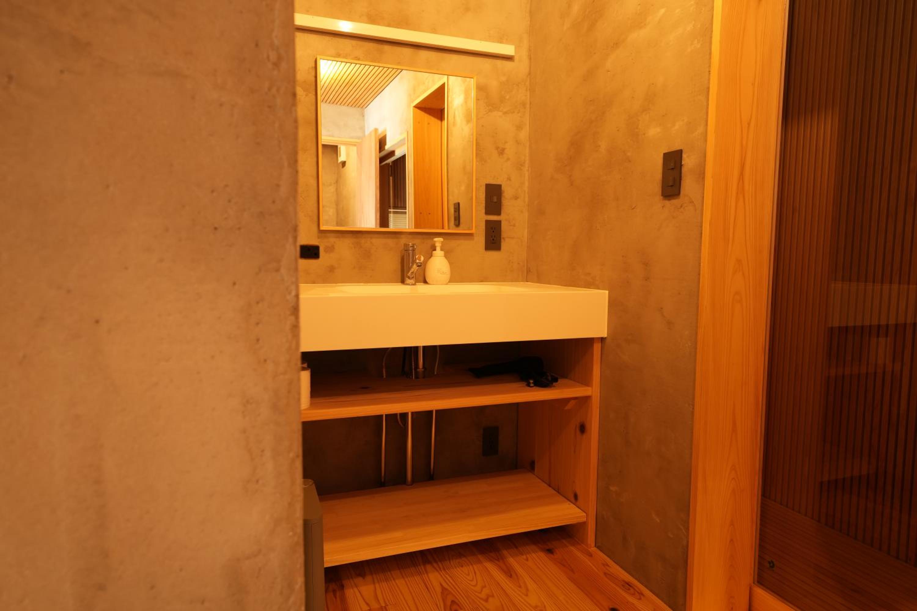 Photo 28
