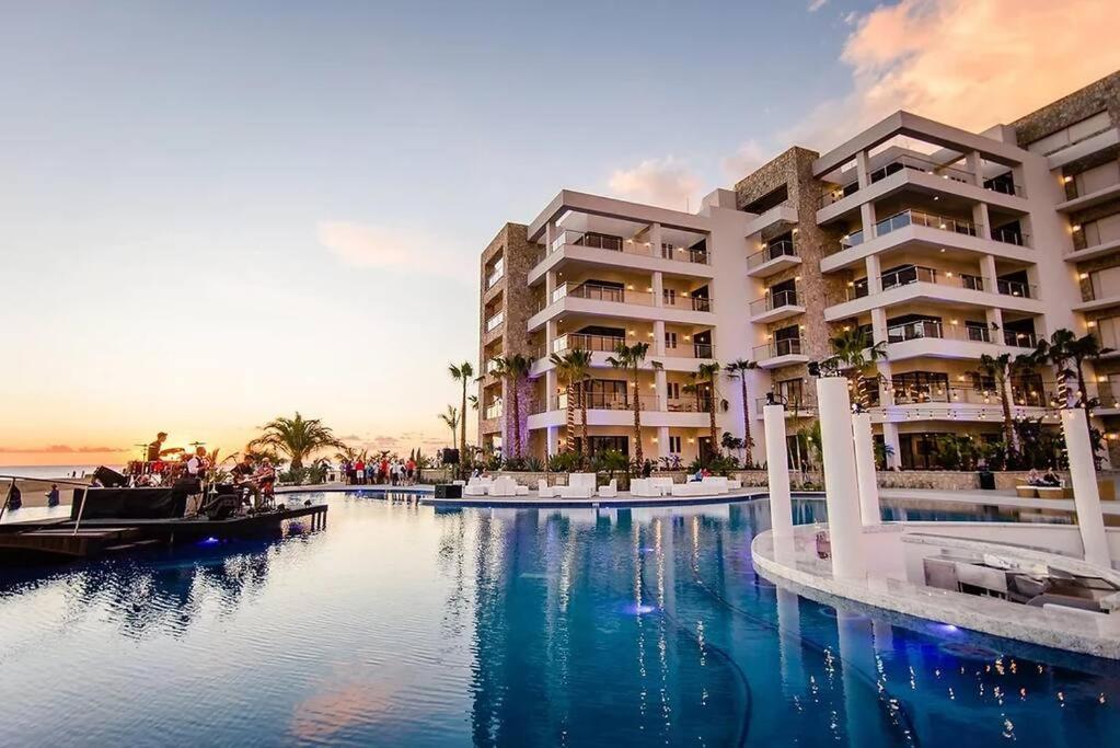 Beachfront 3 Bdrm Condo in Exclusive Diamante Golf