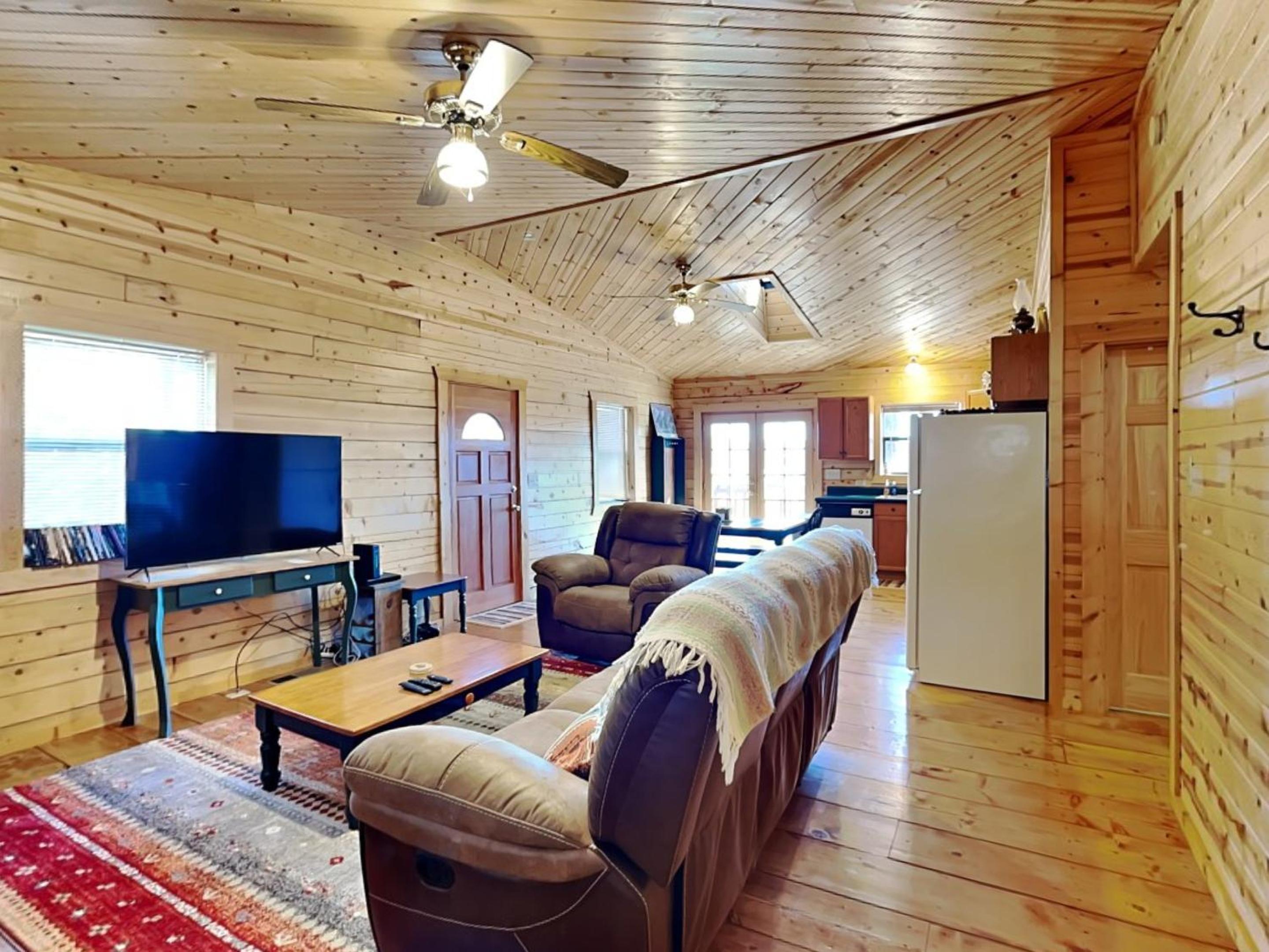 Peek-a-Boo Cabin view 2