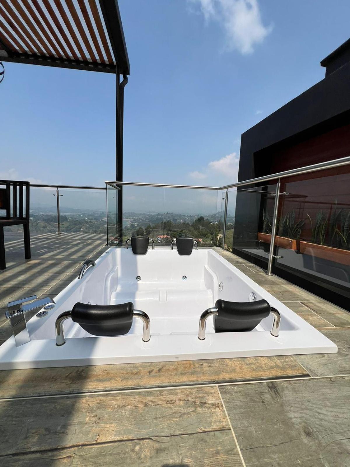 Montecielo Hosting