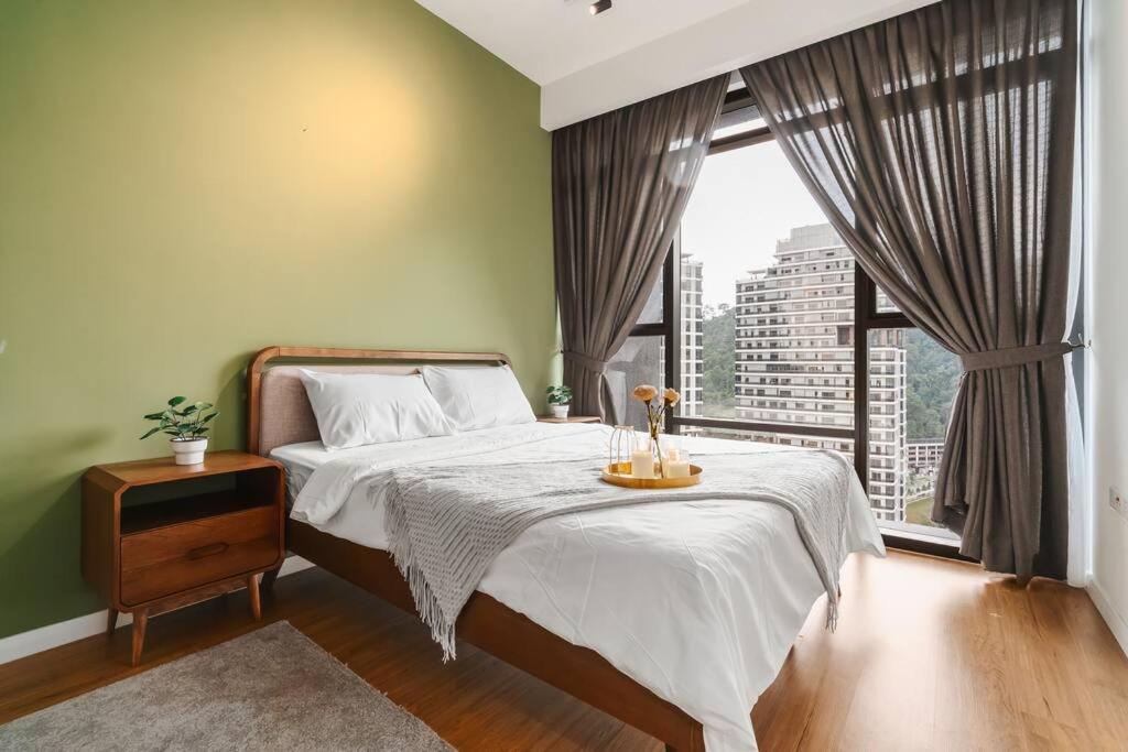 KL East Mall@TheRidge-Netflix-Stylish-MountainView