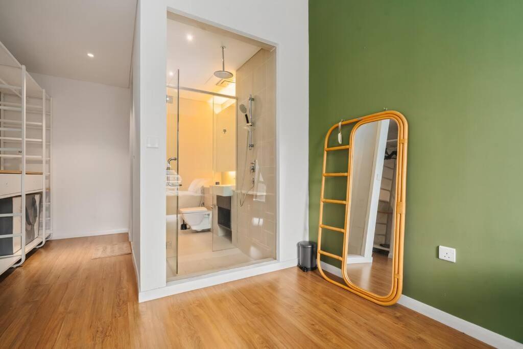 KL East Mall@TheRidge-Netflix-Stylish-MountainView