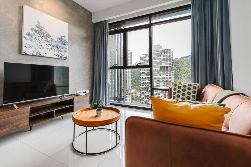 KL East Mall@TheRidge-Netflix-Stylish-MountainView