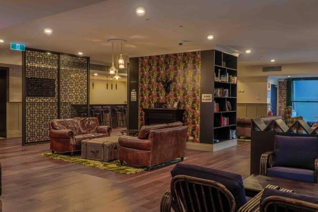 Best location in the CBD; pool, gym, rockclimbing +7 other amenities